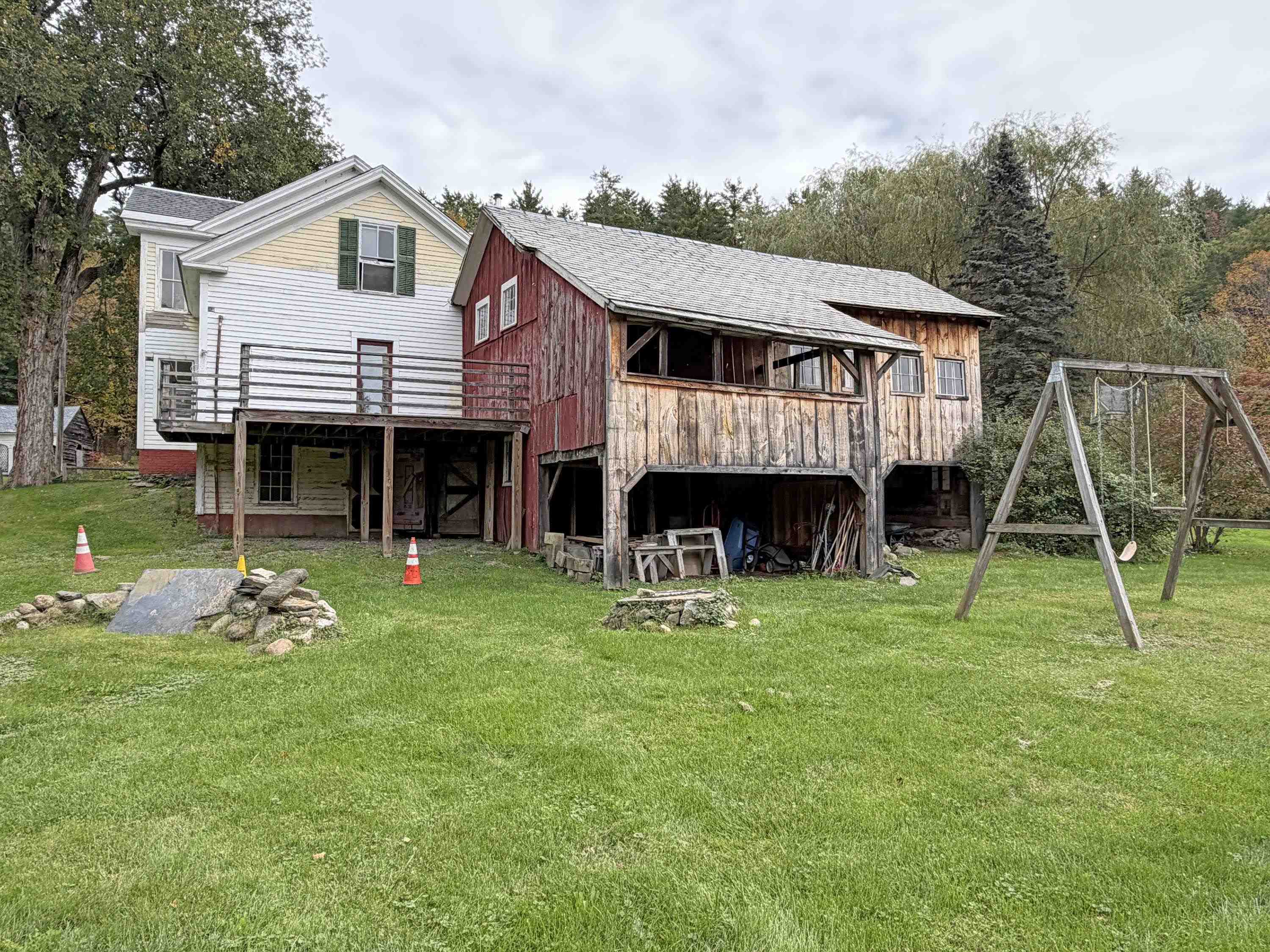 main property photo 12