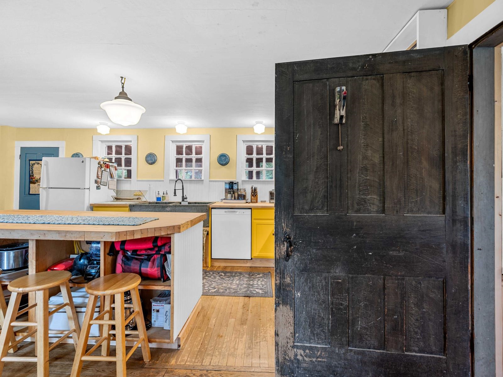 main property photo 10