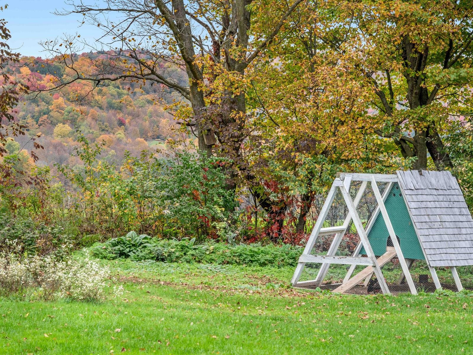 main property photo 40