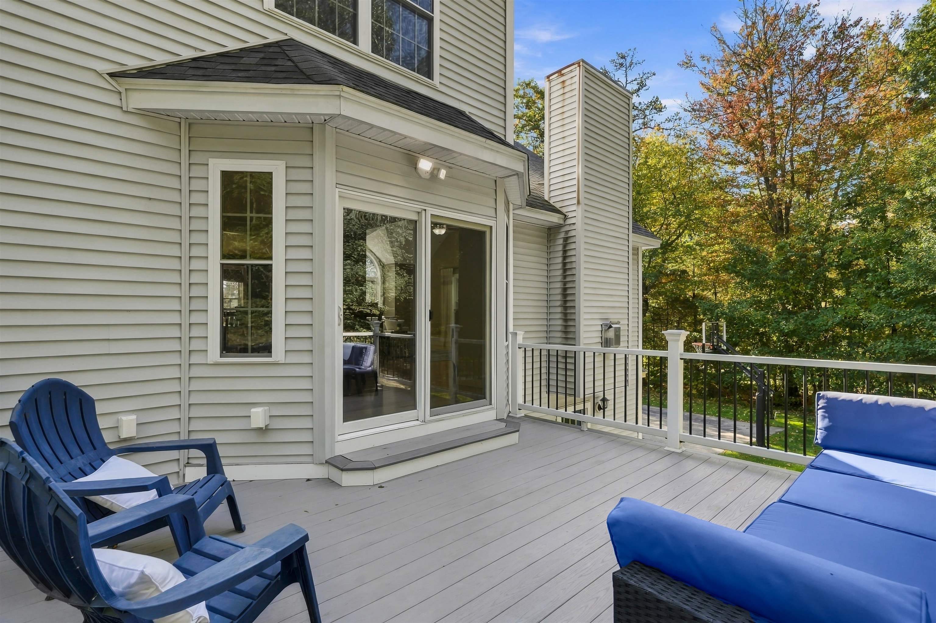 main property photo 46