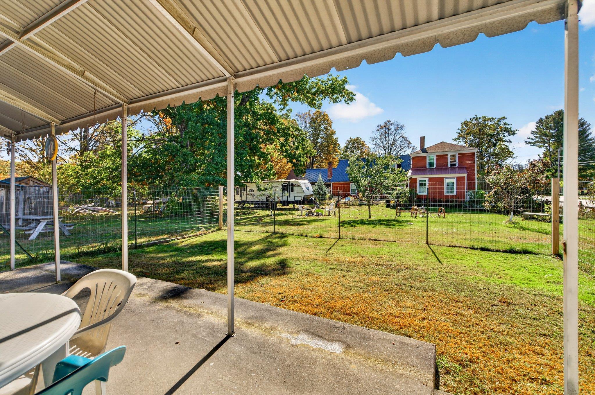 main property photo 19