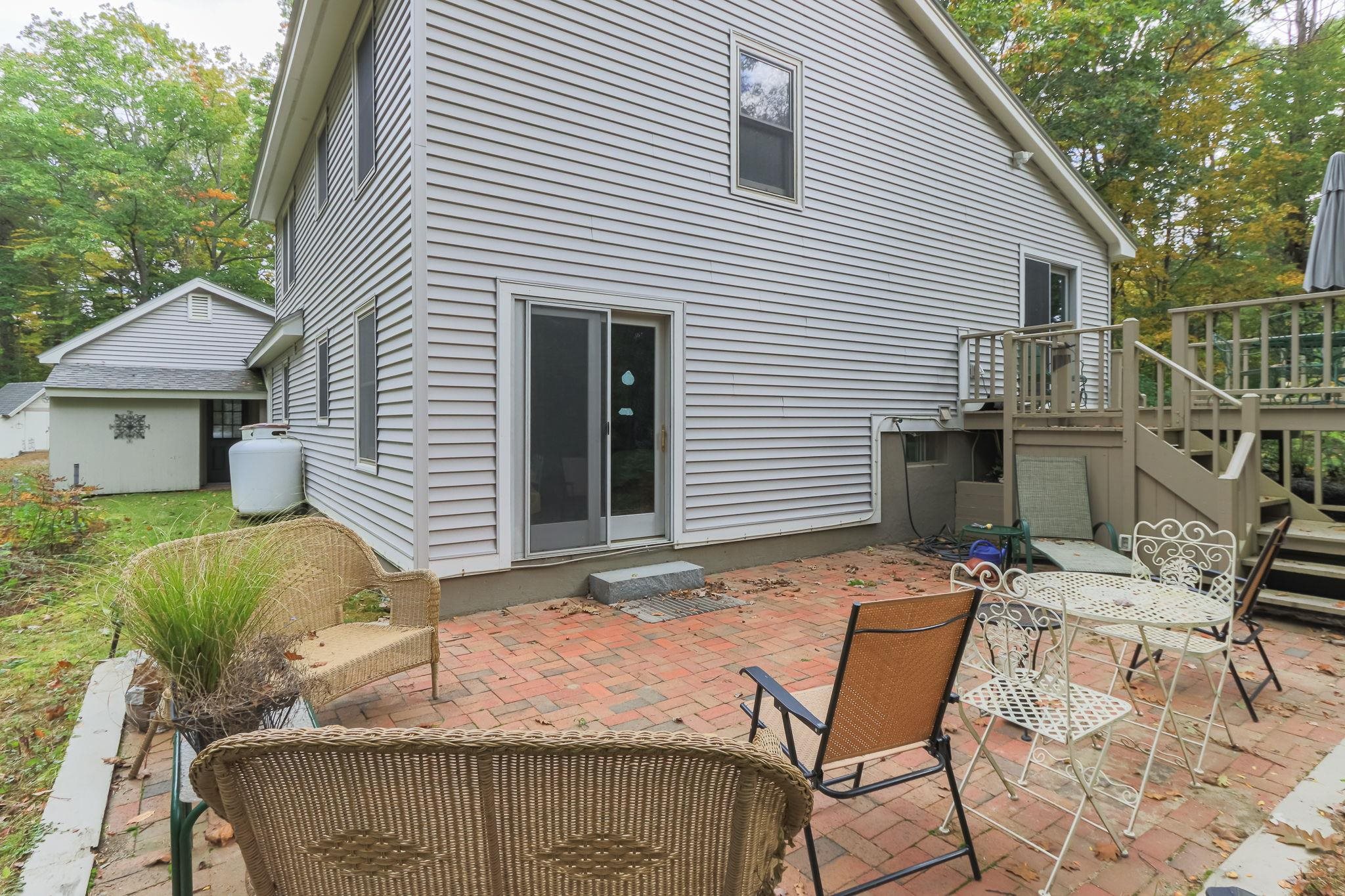 main property photo 17