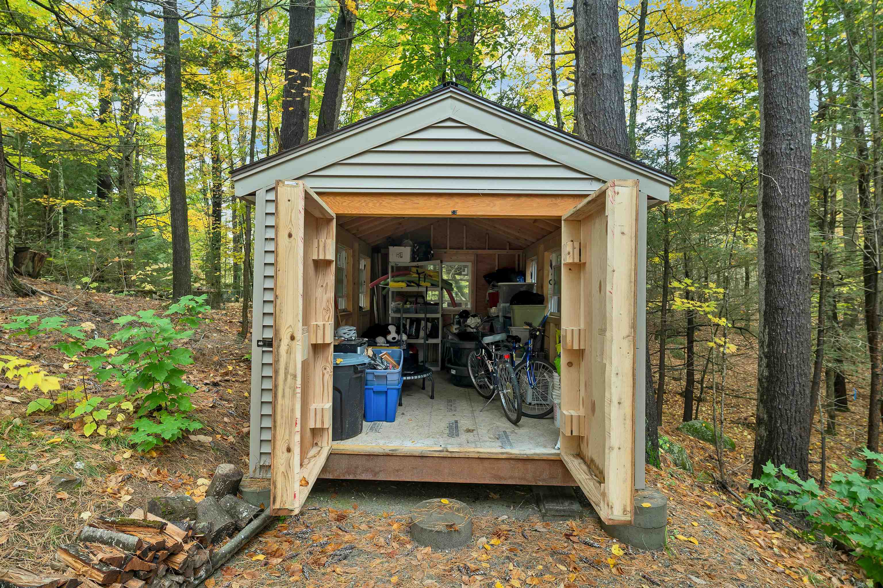 main property photo 32