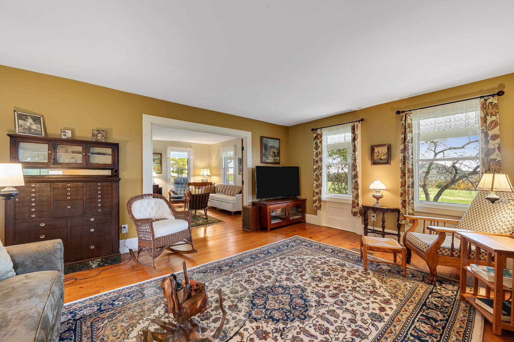 main property photo 18
