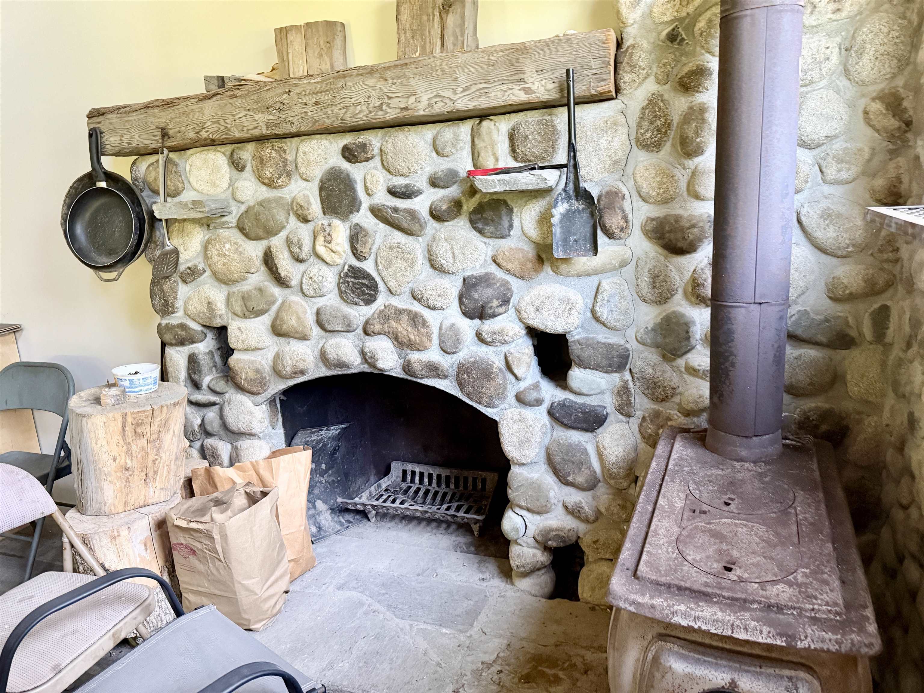 main property photo 12