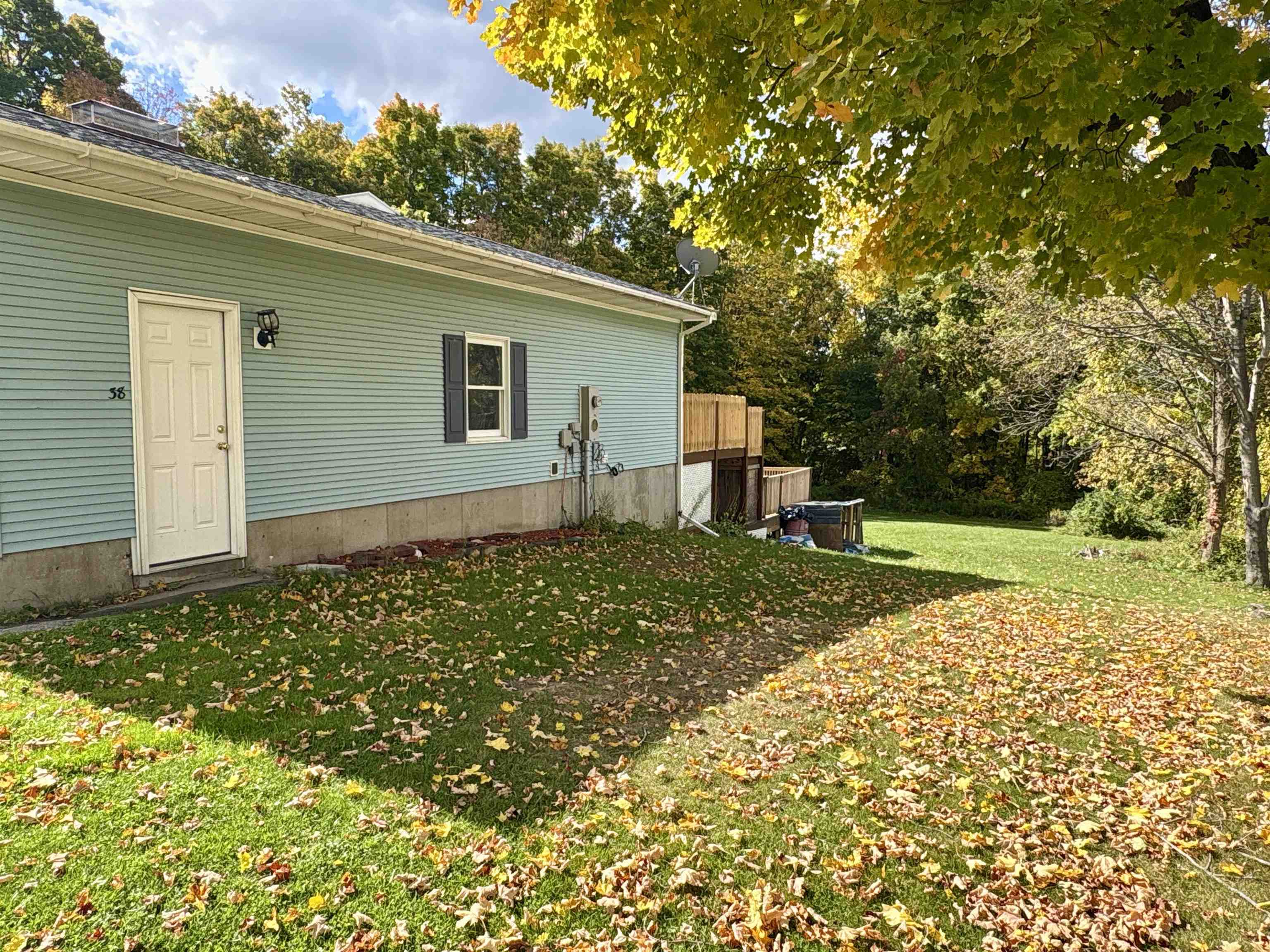 main property photo 40