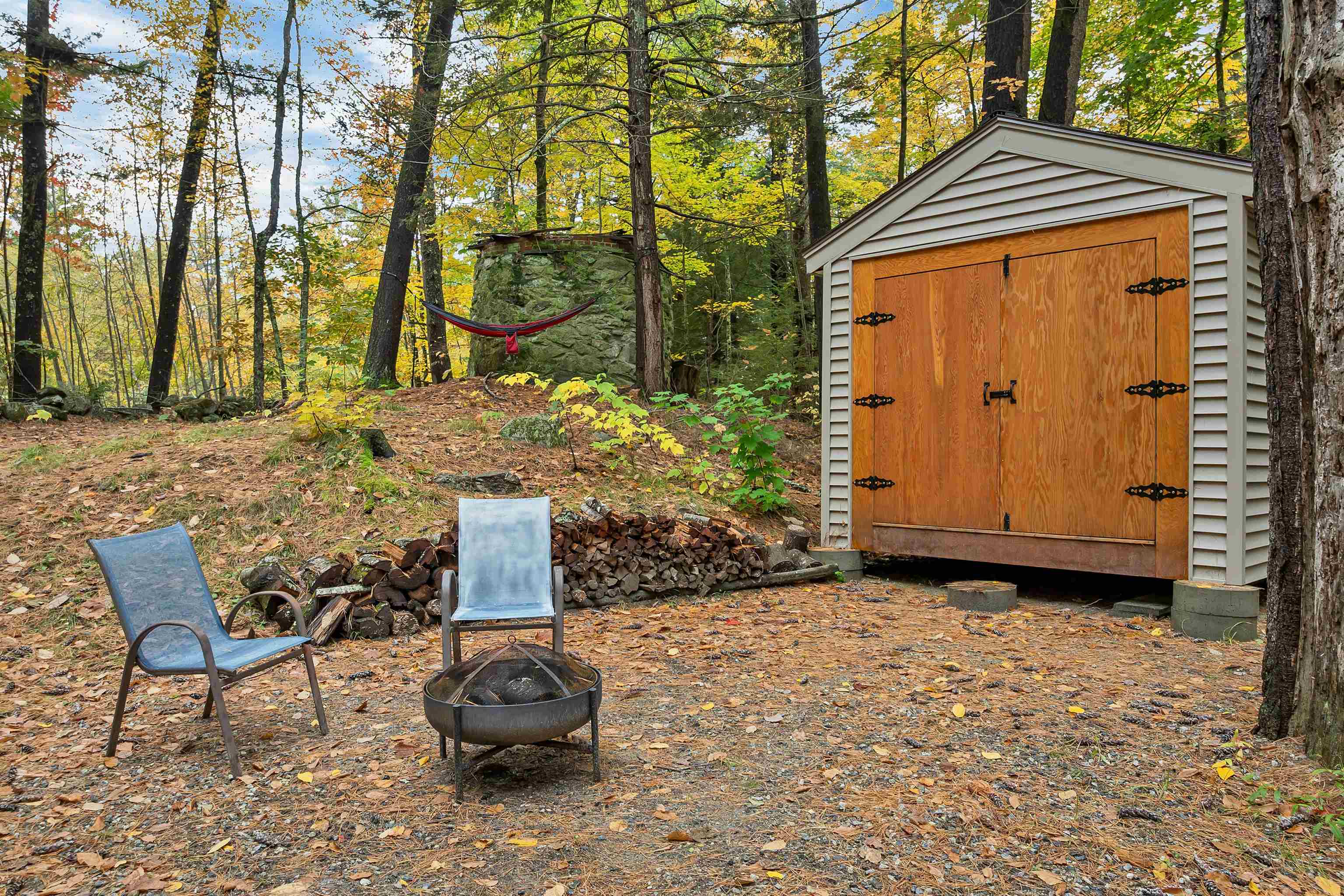 main property photo 30