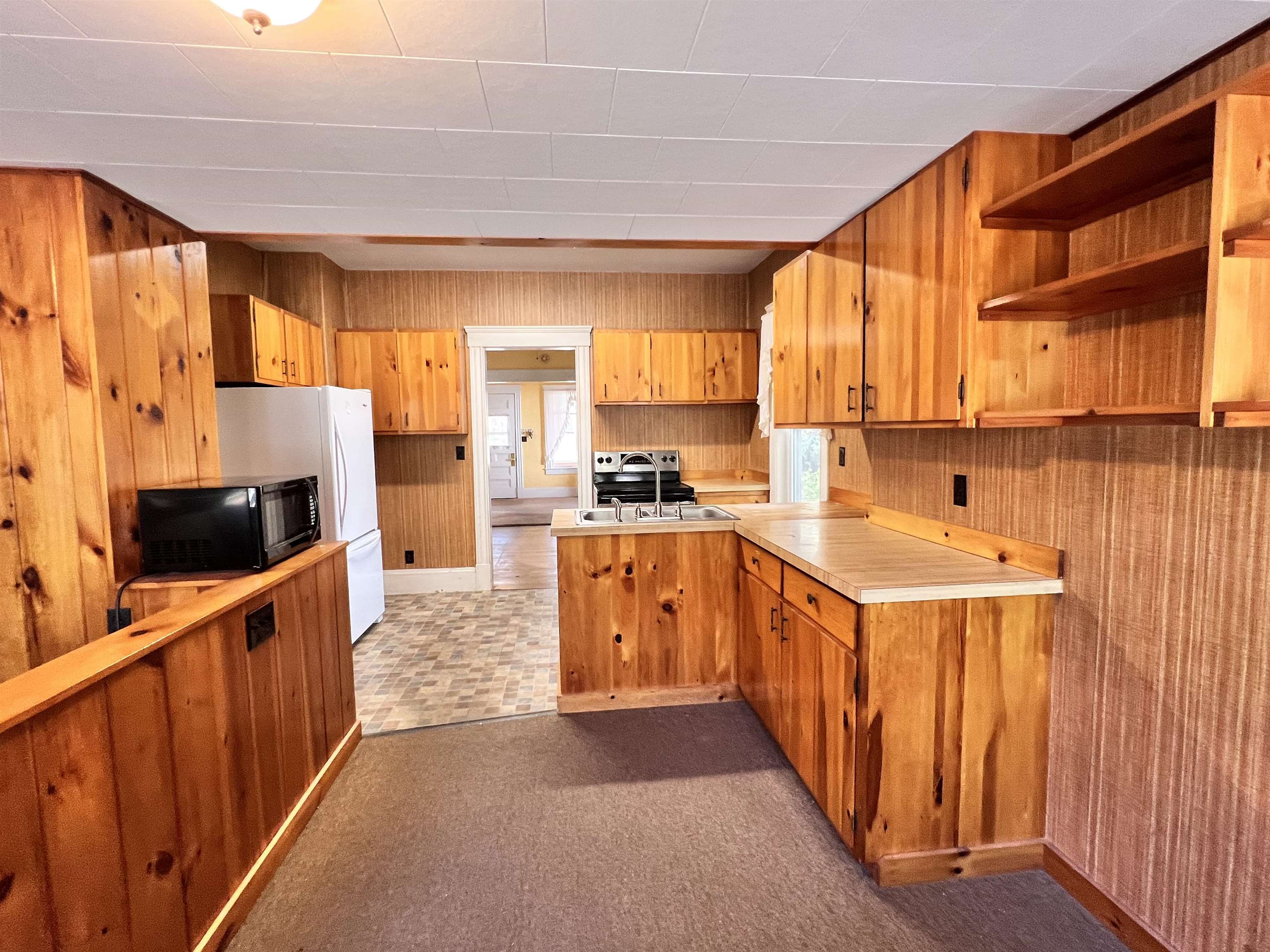 main property photo 17