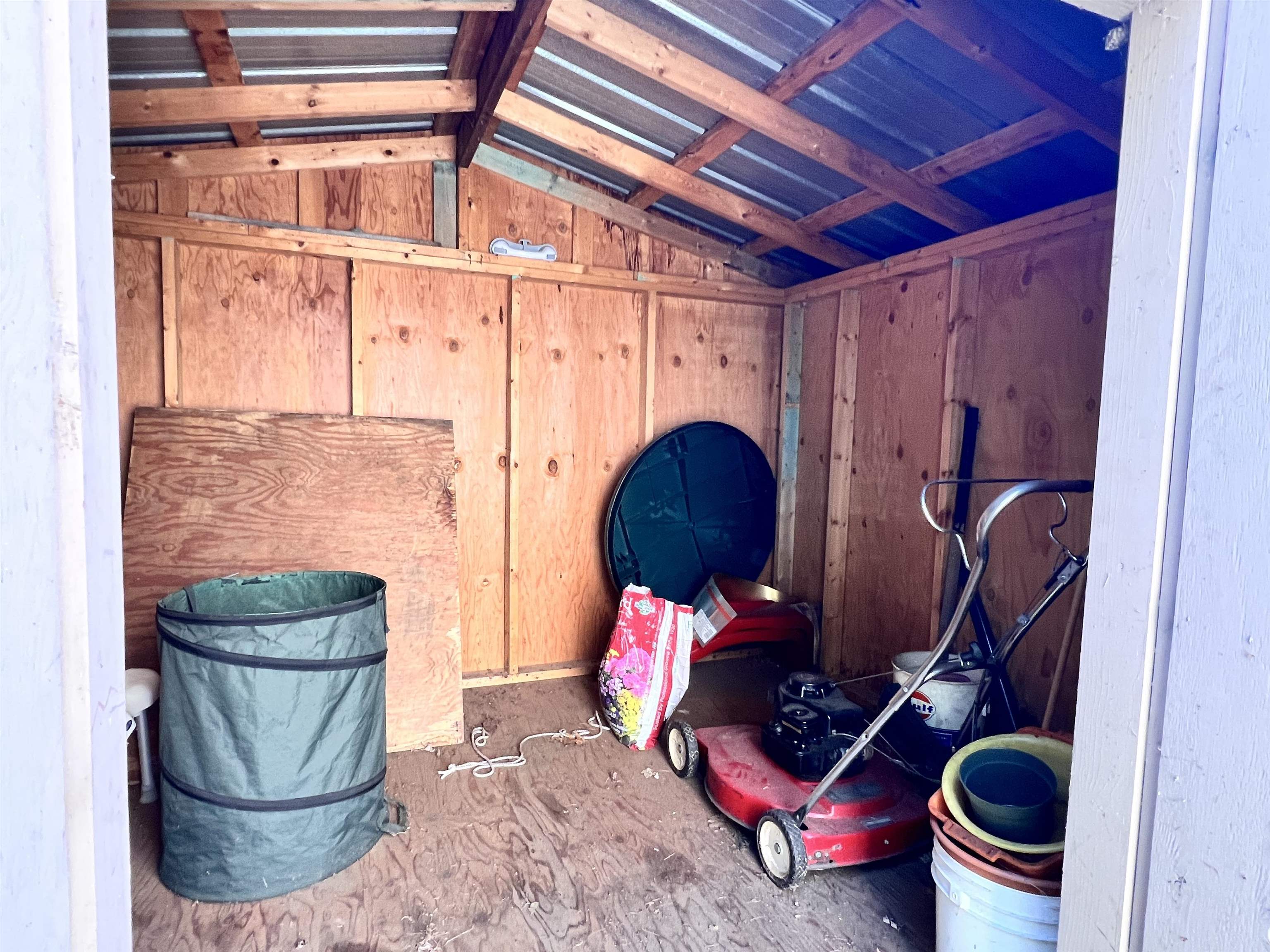 main property photo 43