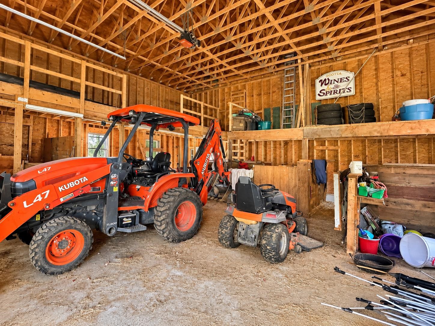 main property photo 43