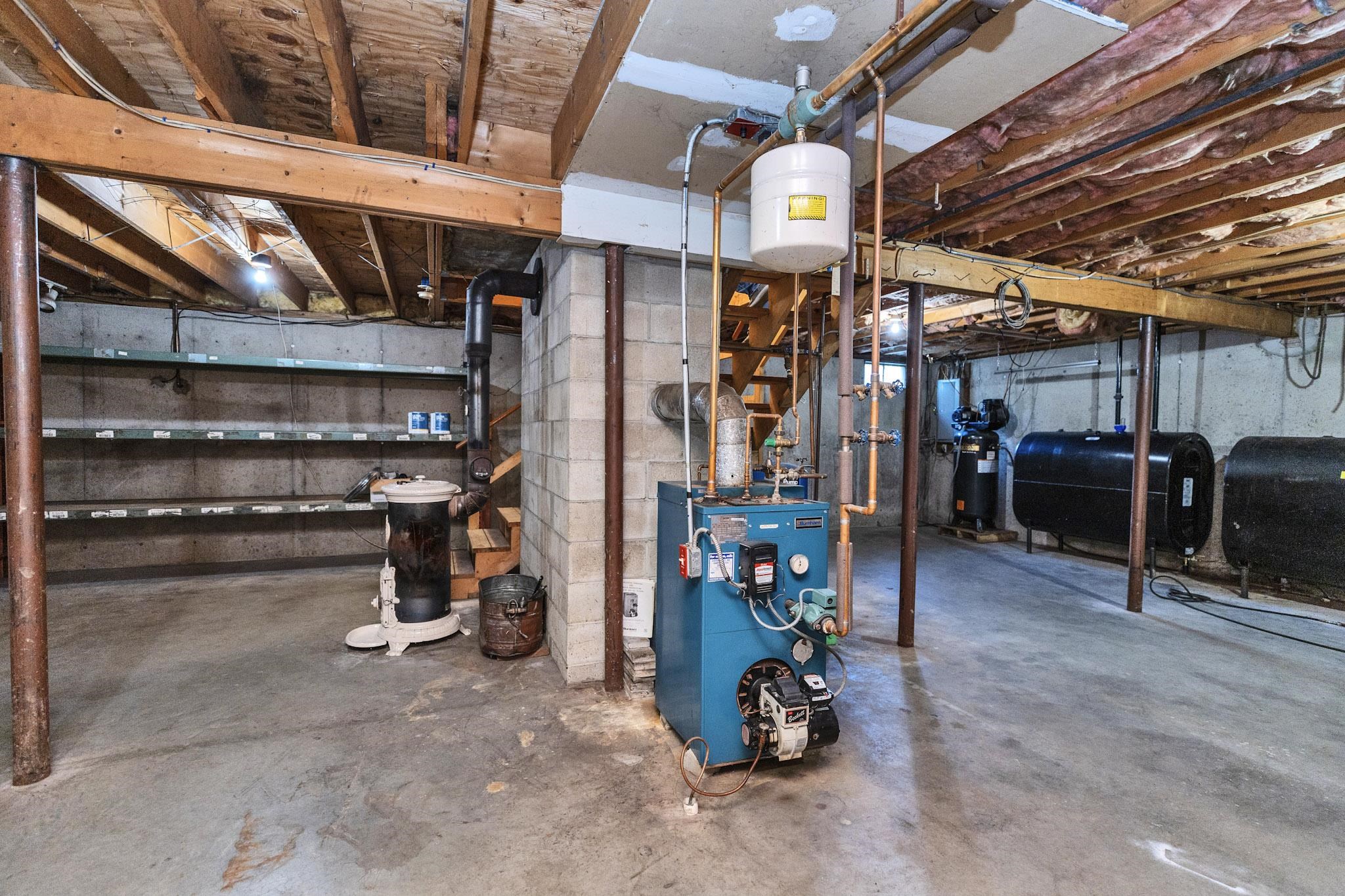 main property photo 38