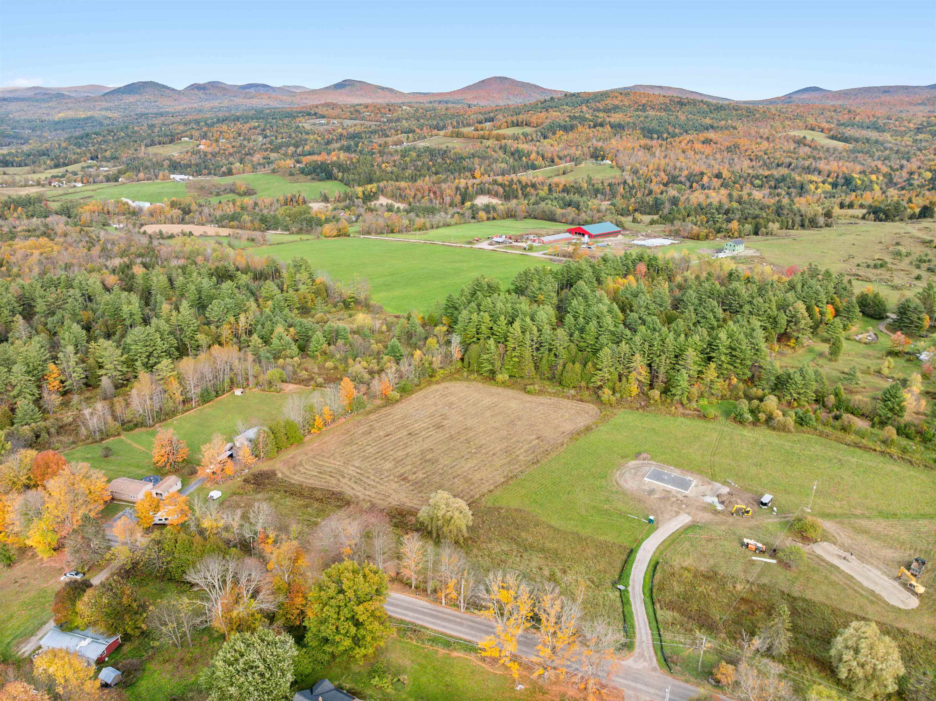 main property photo 10