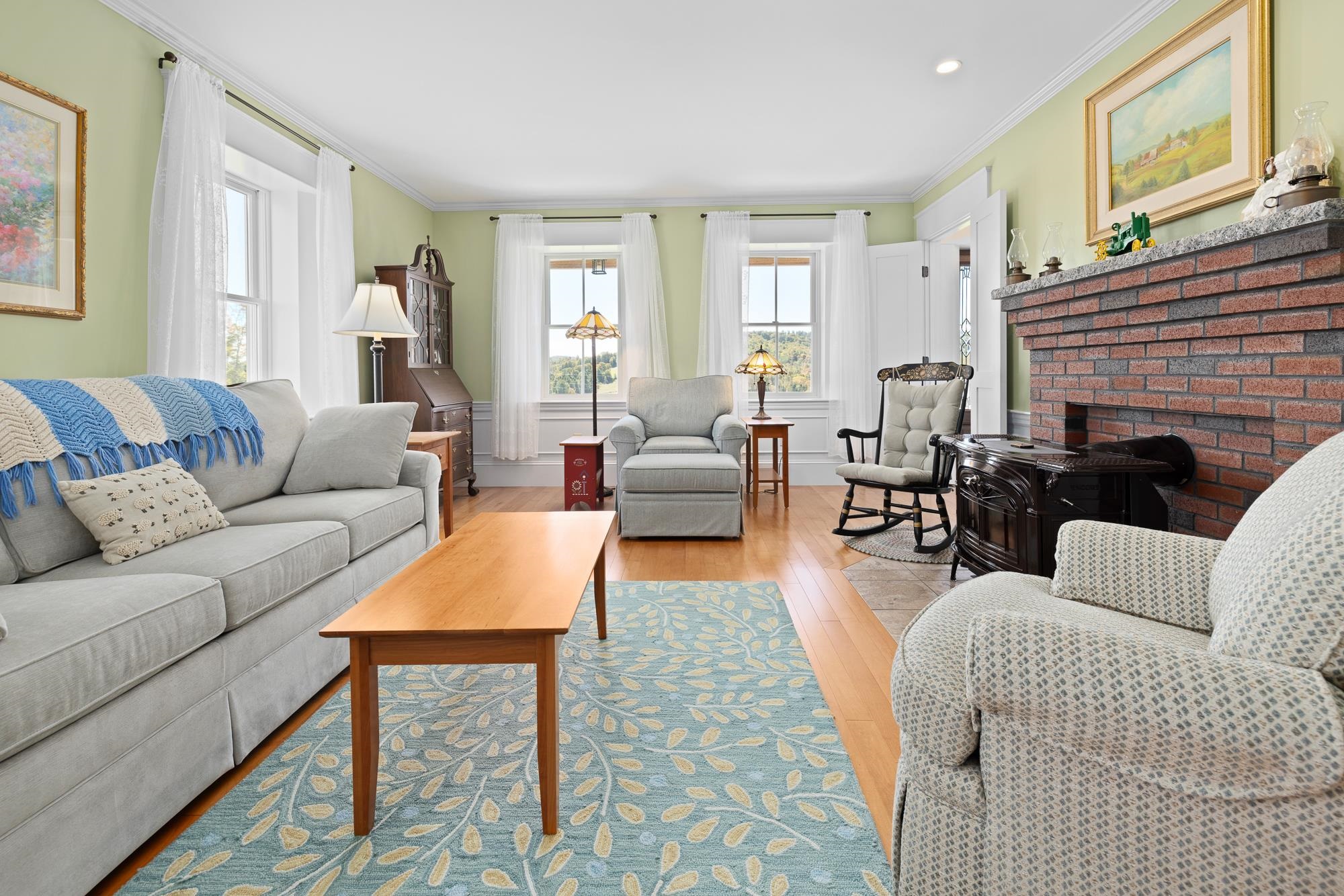 main property photo 16