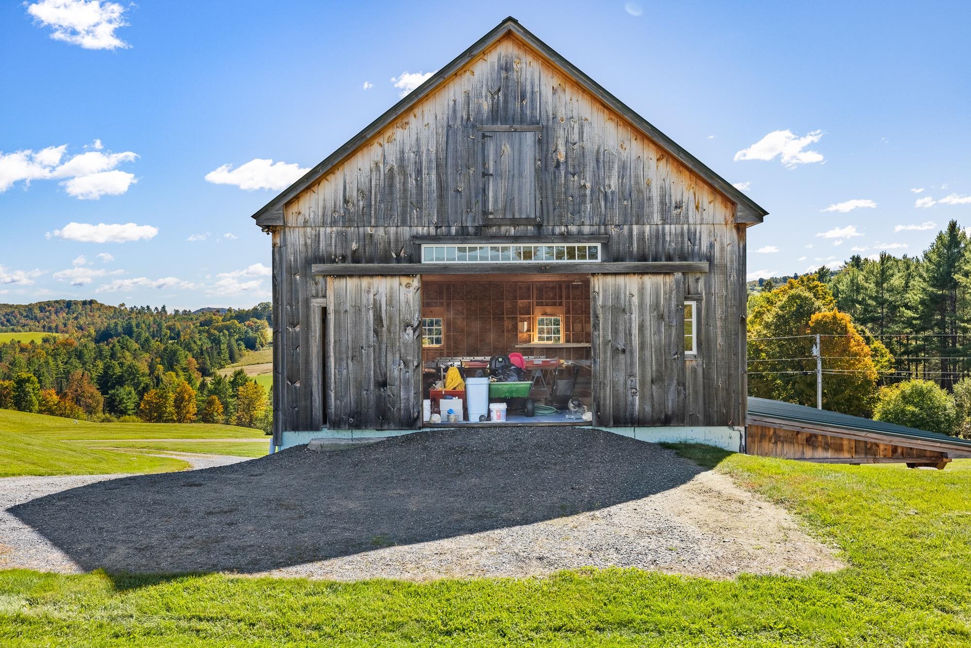 main property photo 40