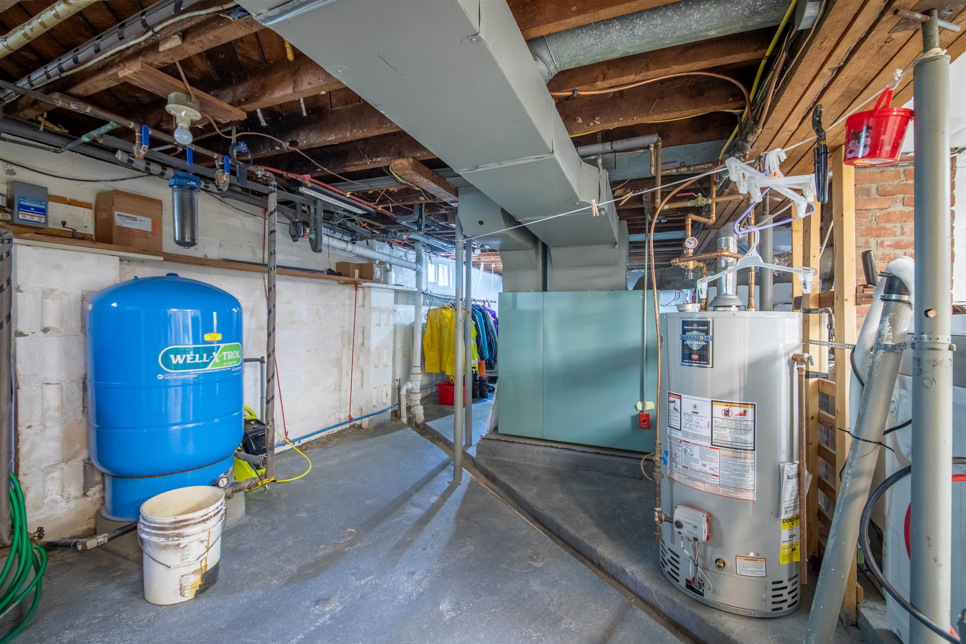main property photo 25