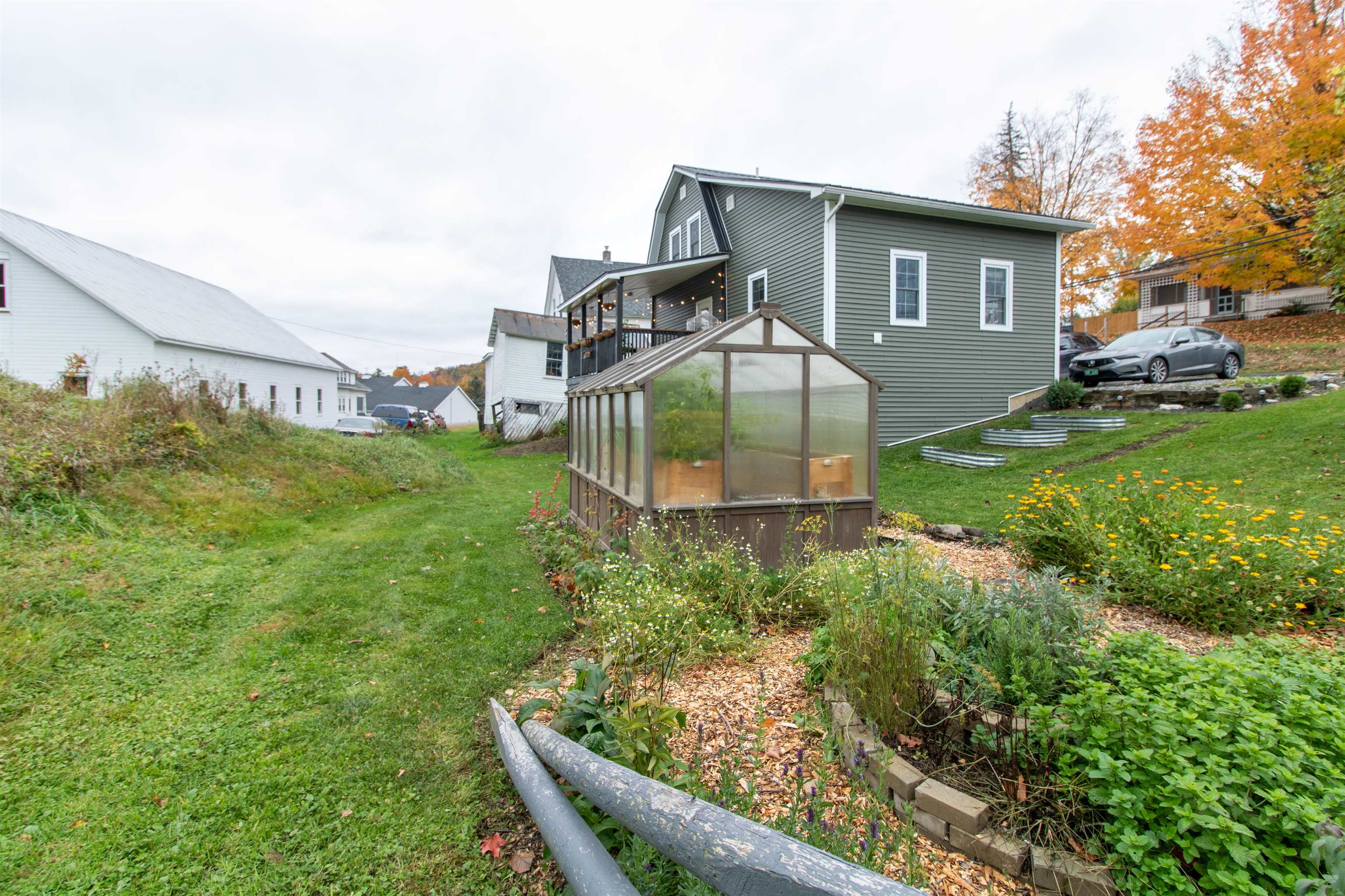 main property photo 34
