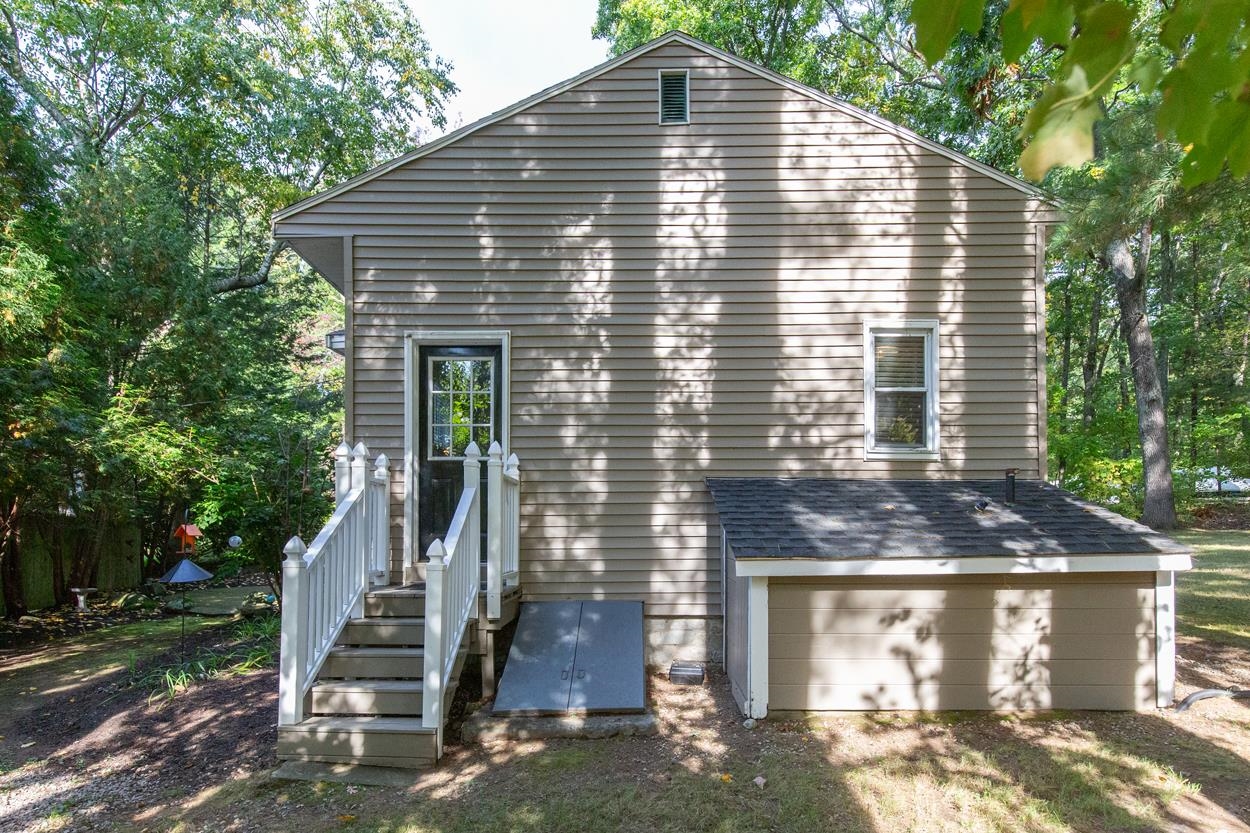 main property photo 41