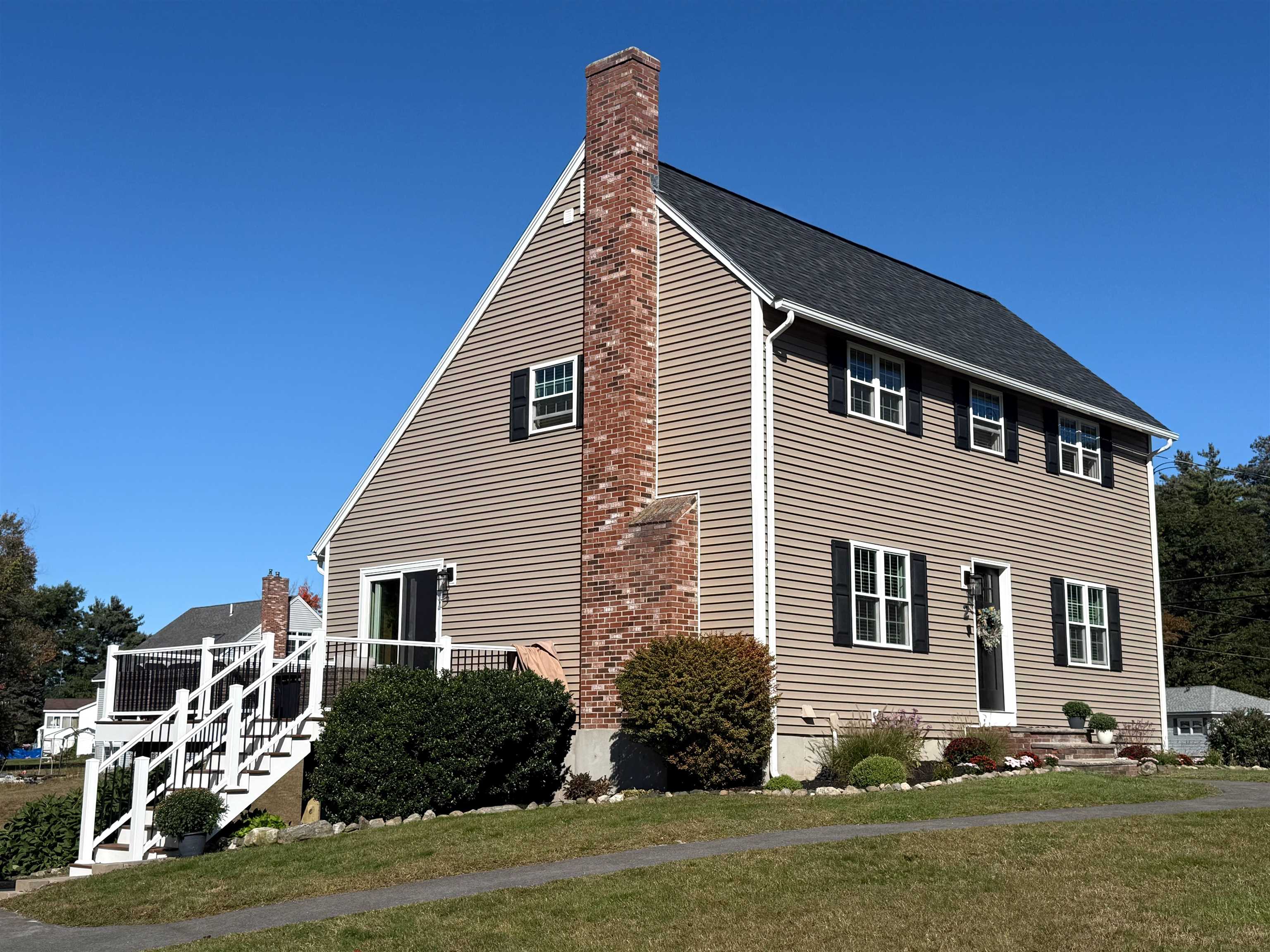 main property photo 34