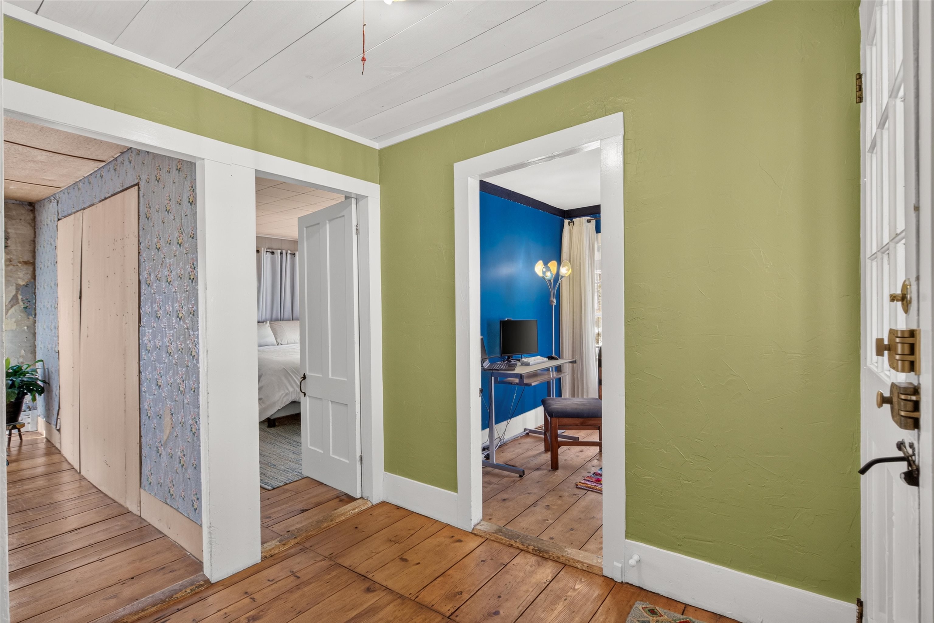 main property photo 31
