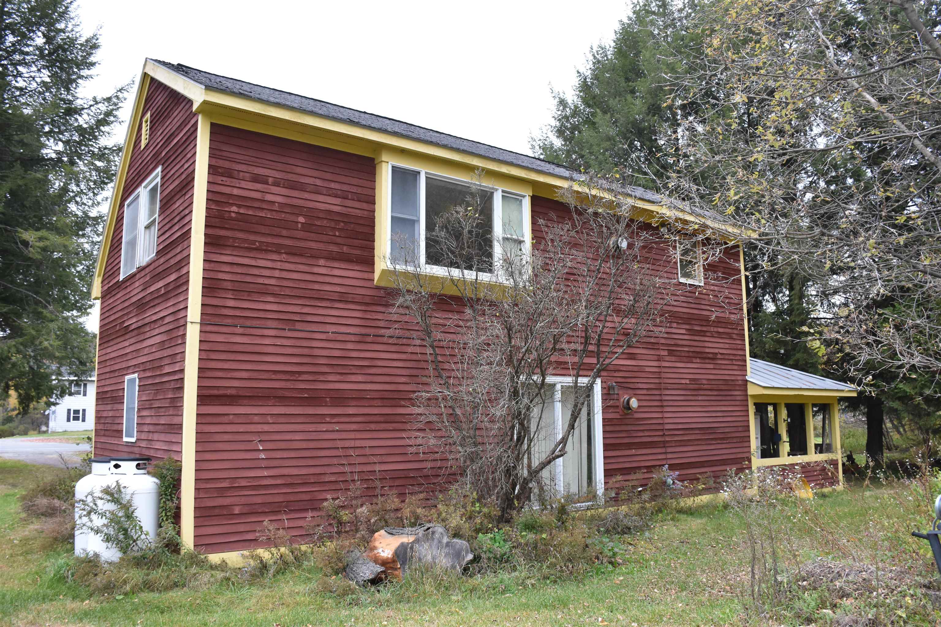 main property photo 32