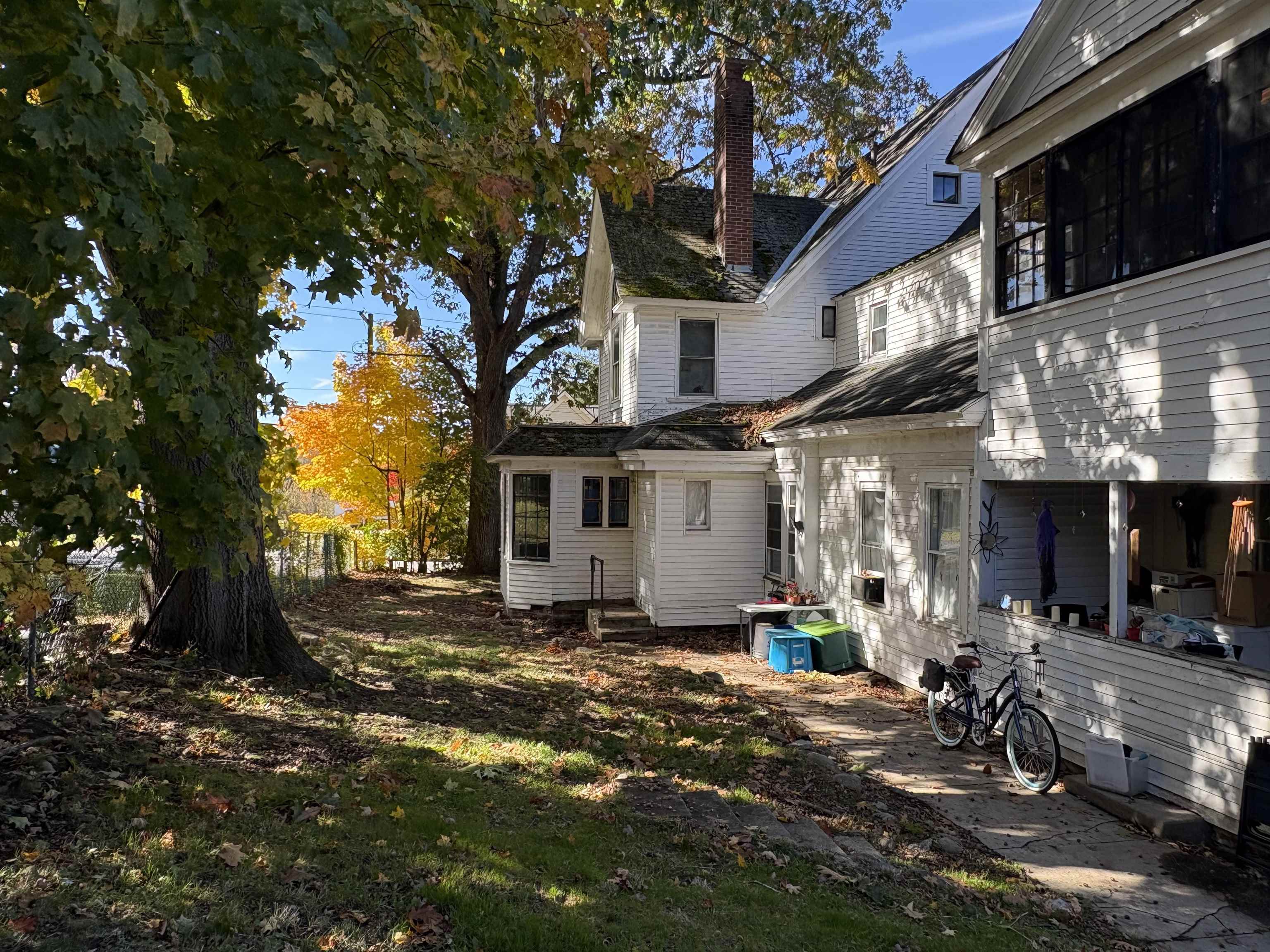 main property photo 32