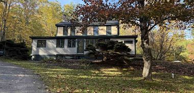 image of property with 3 Bed | 2 Bath | 1,904 Sqft