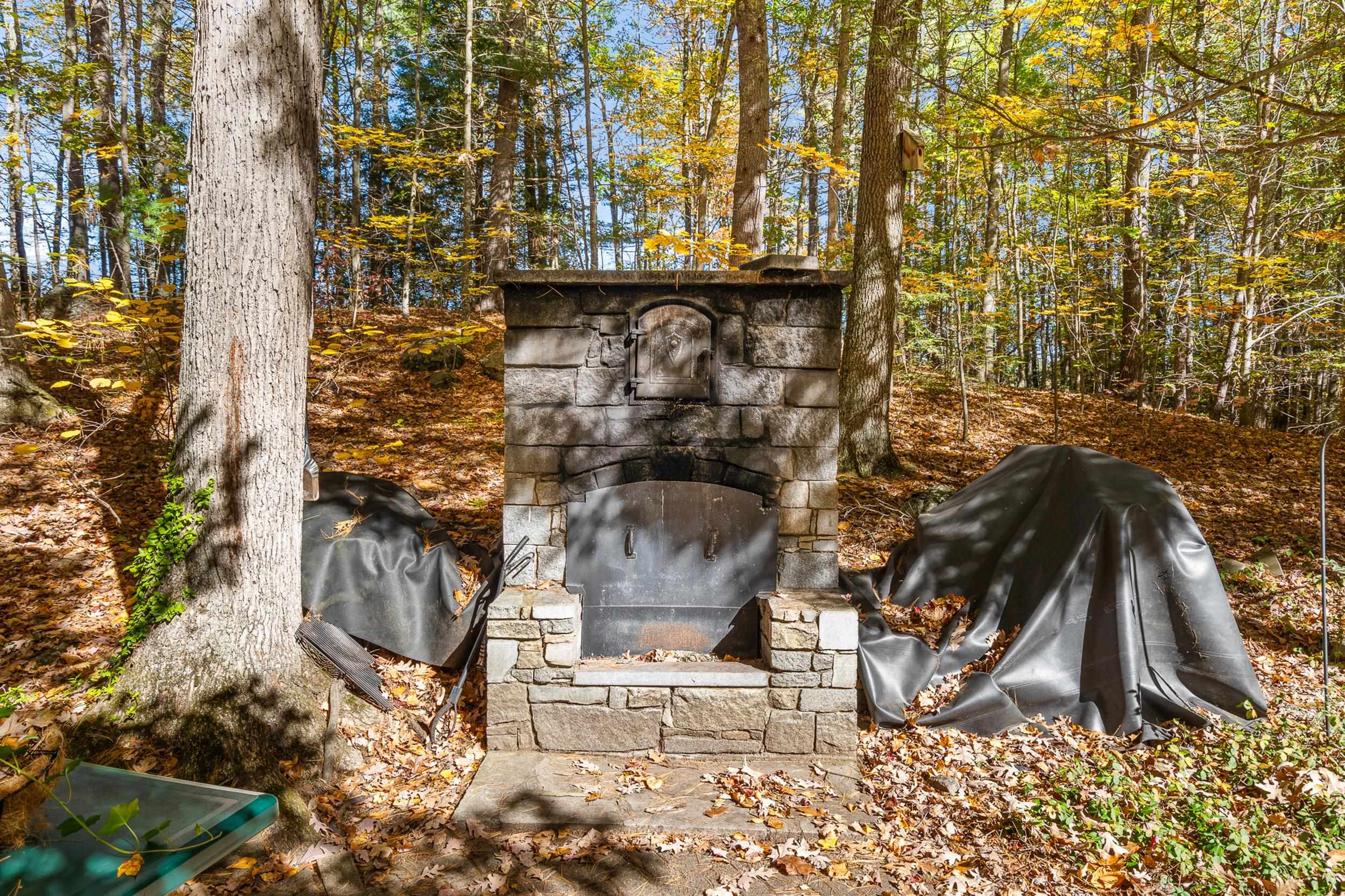 main property photo 40
