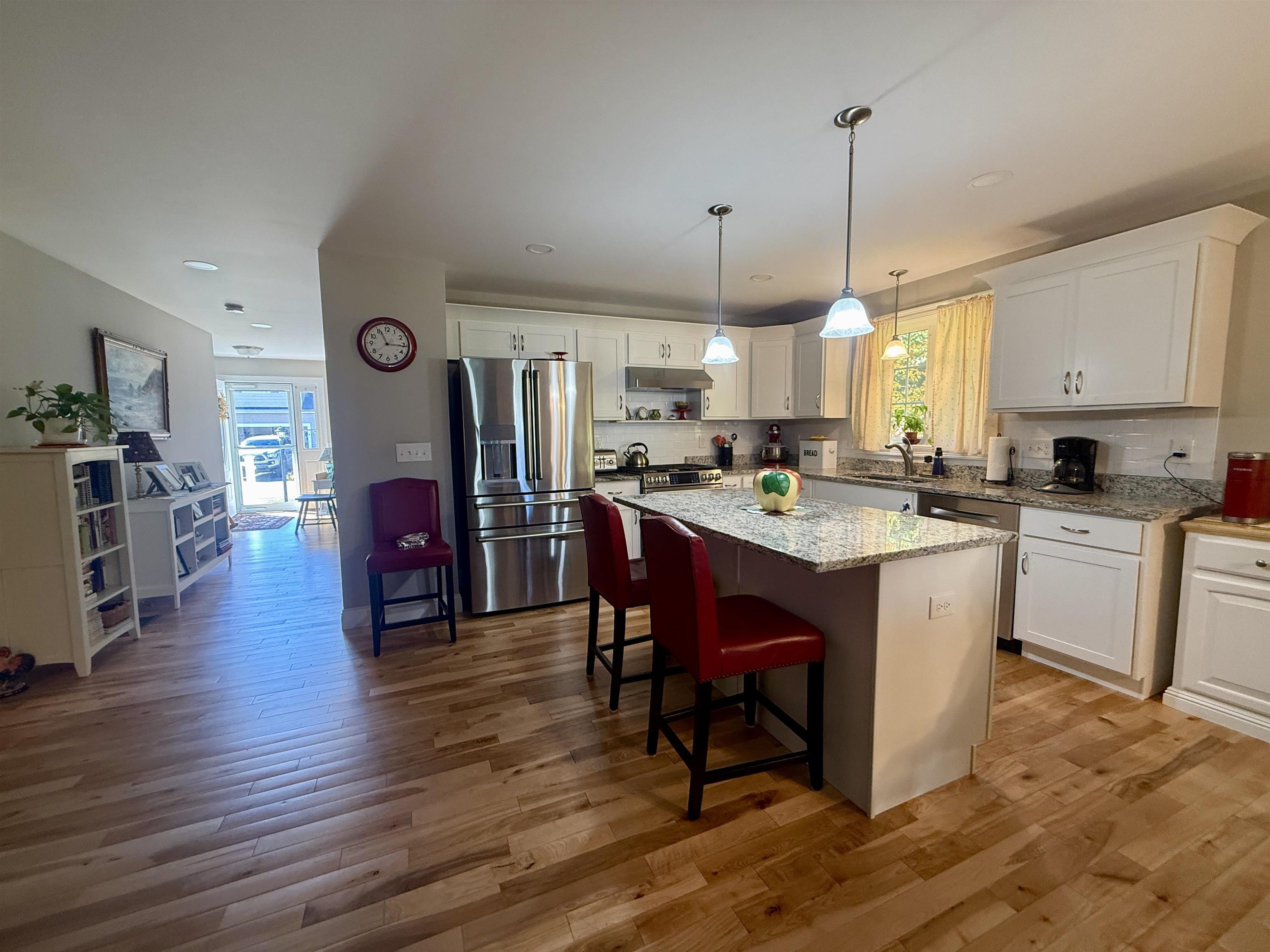main property photo 8