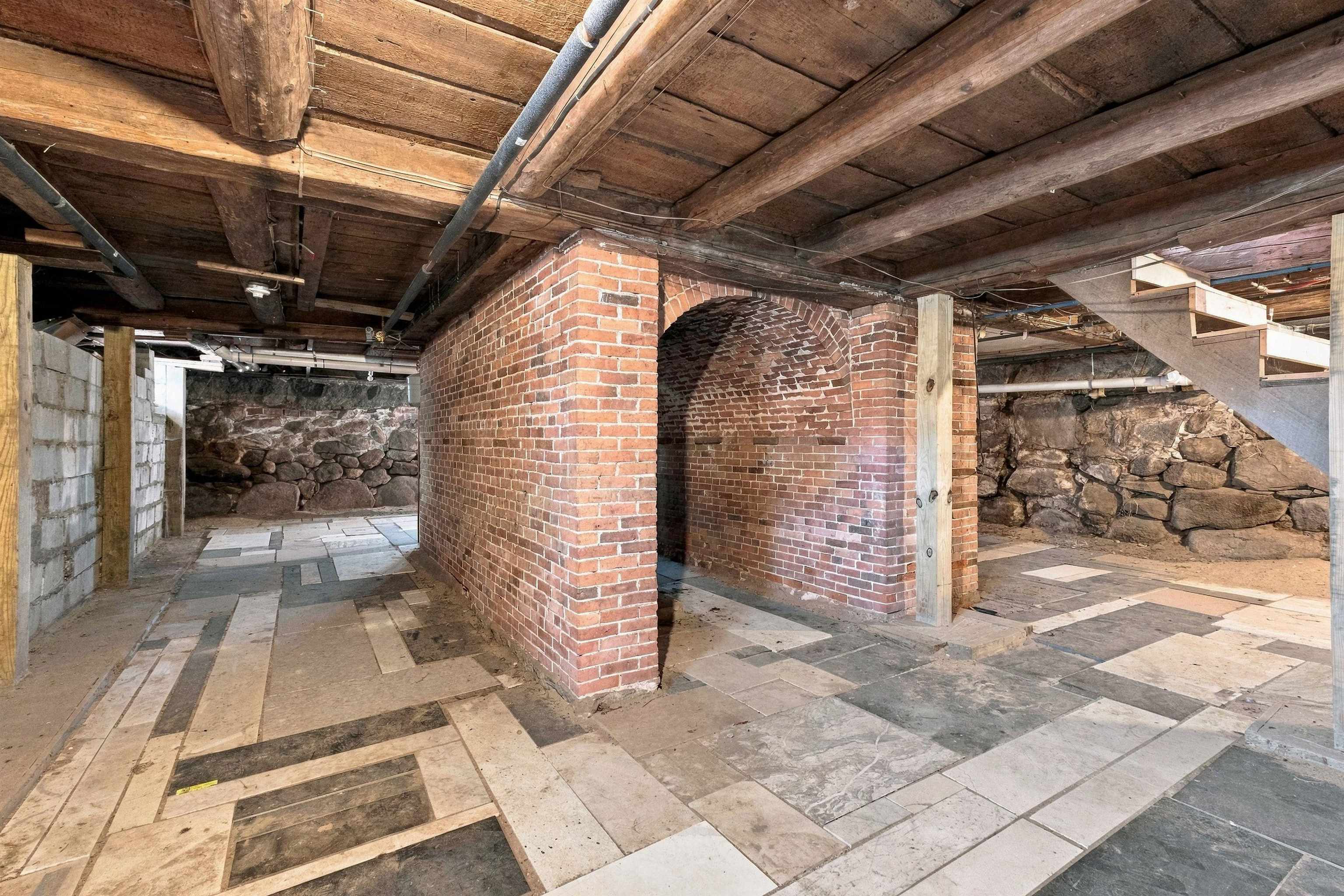 main property photo 39