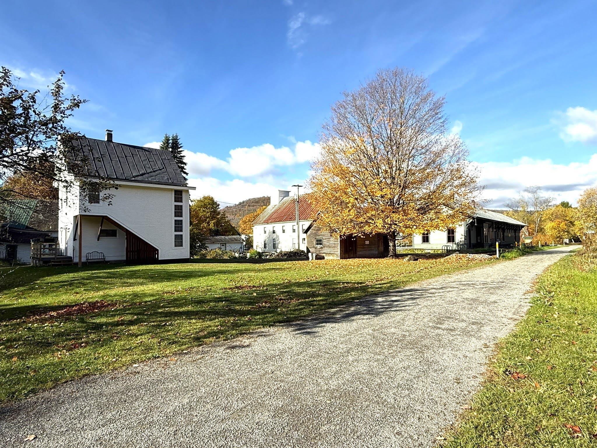 main property photo 22