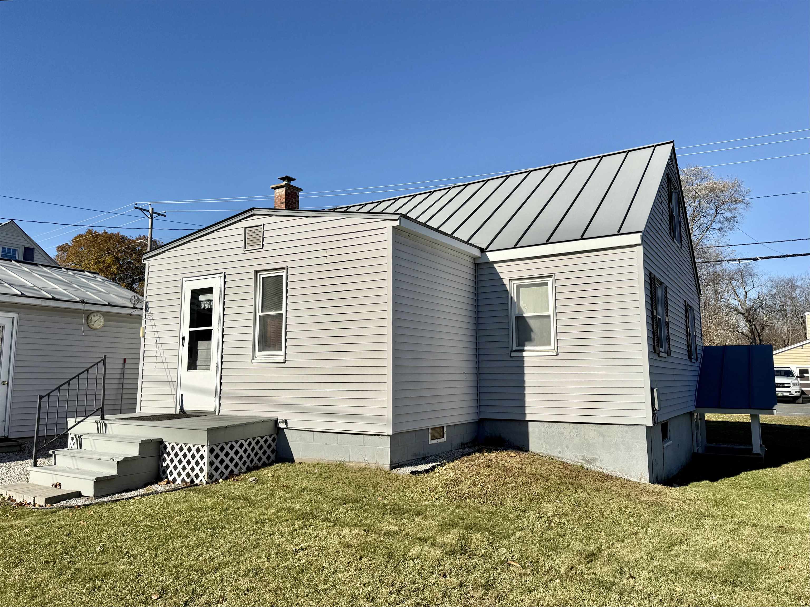 main property photo 17