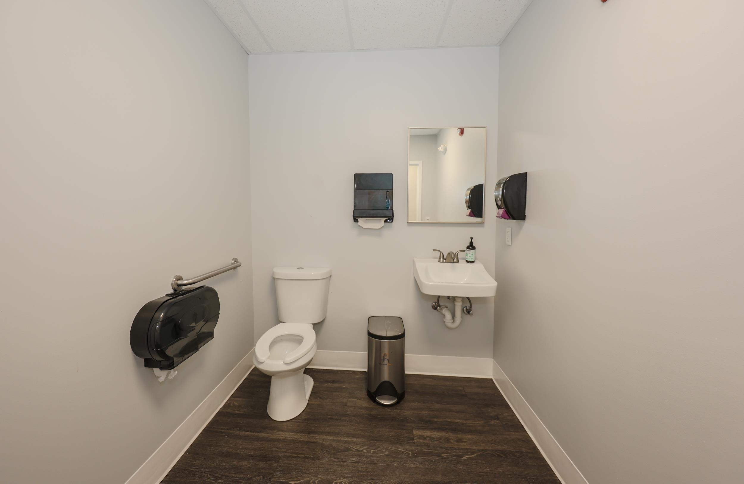 main property photo 8