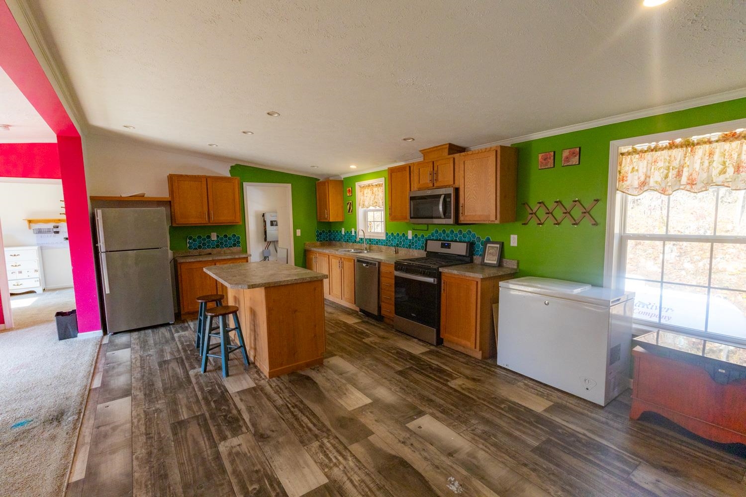 main property photo 7