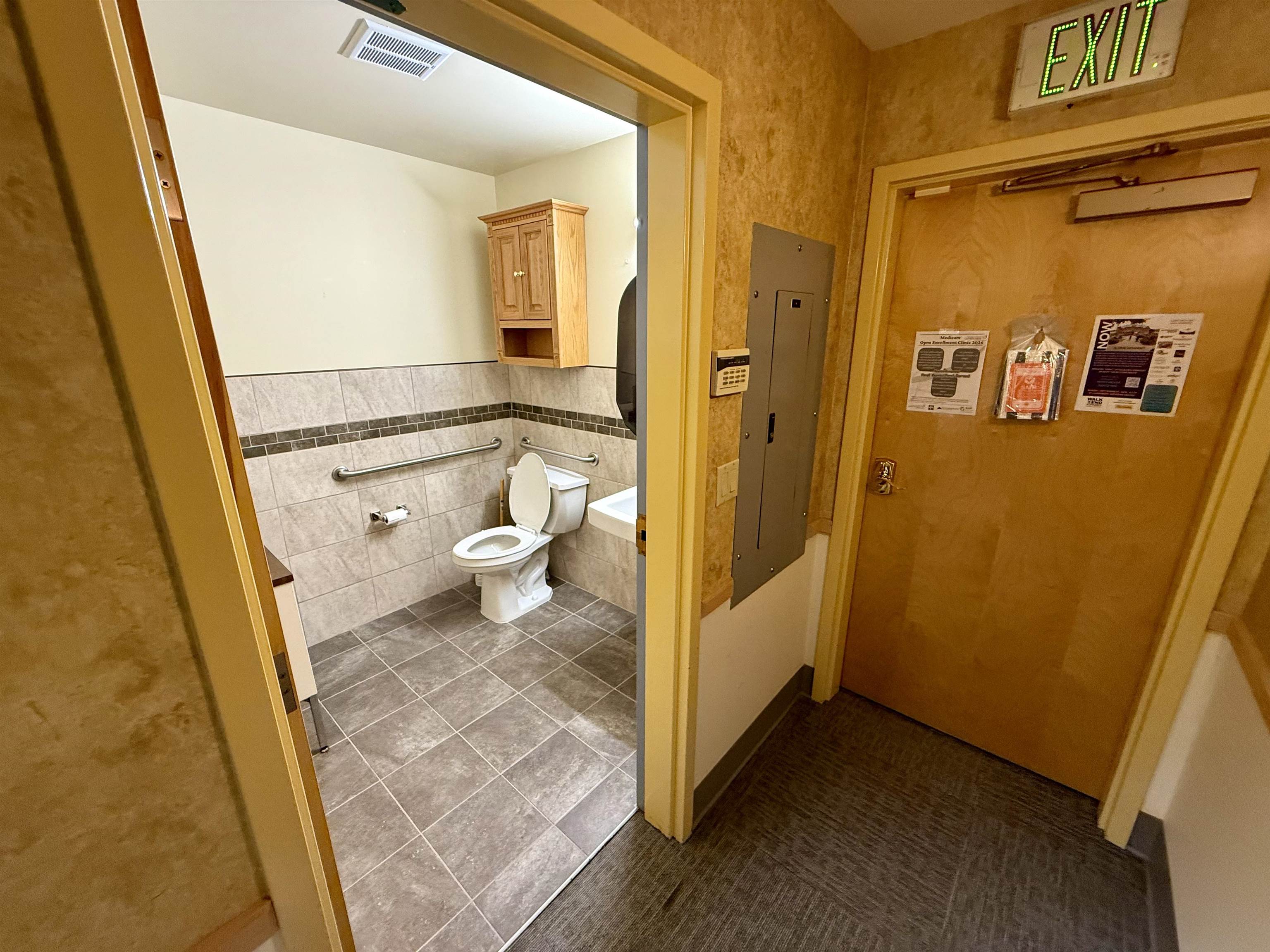 main property photo 8