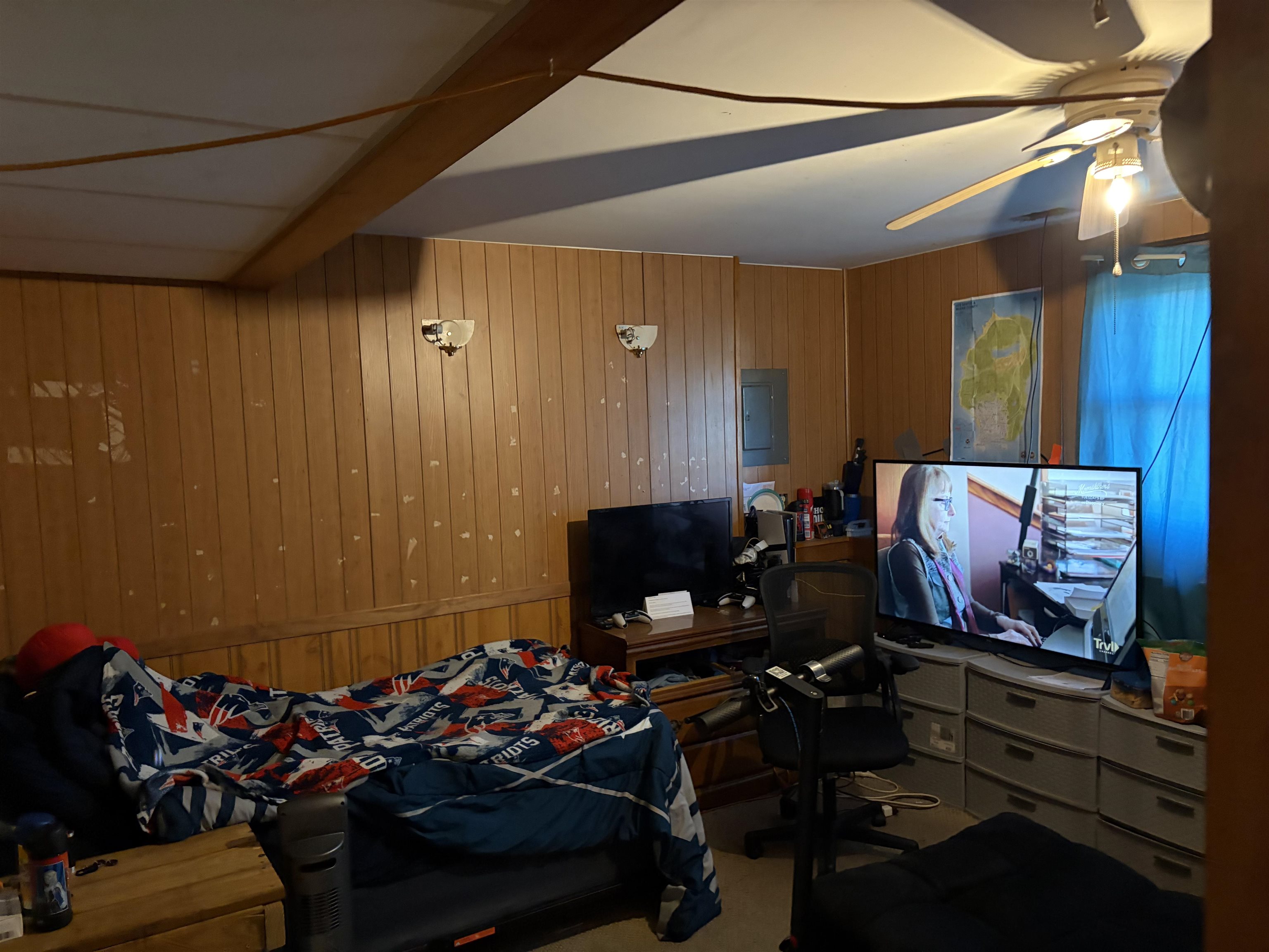 main property photo 13