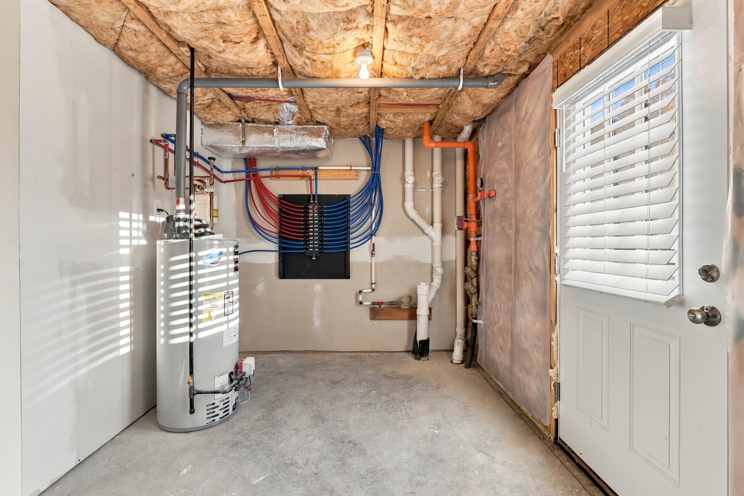 main property photo 40