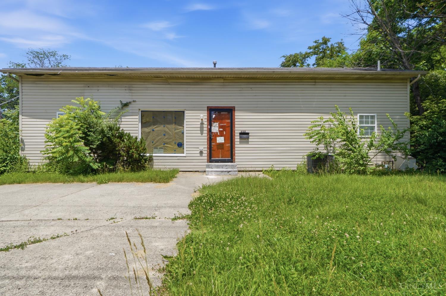 239 W Locust St, Wilmington, OH 45177