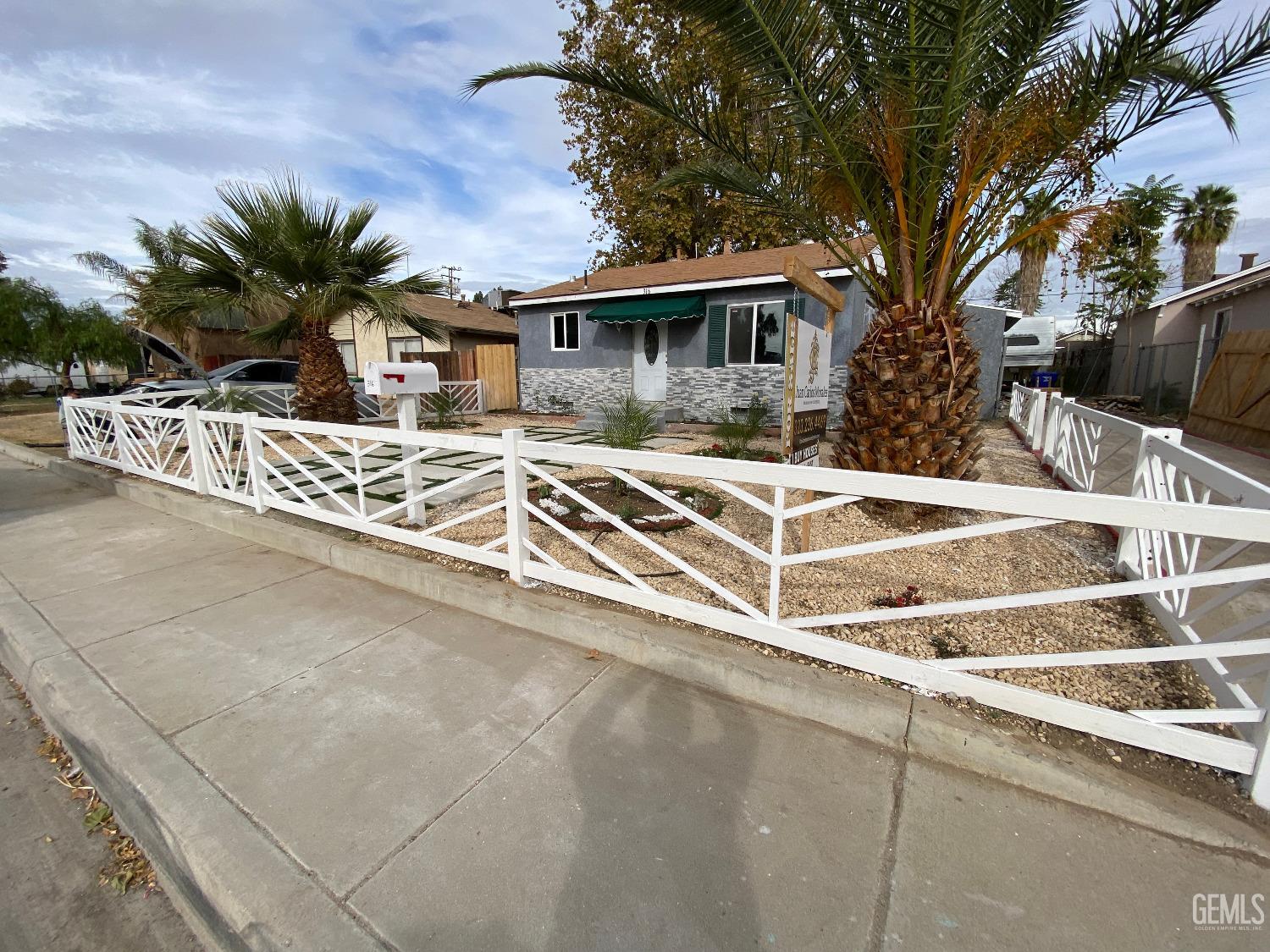 property viewer photo 5