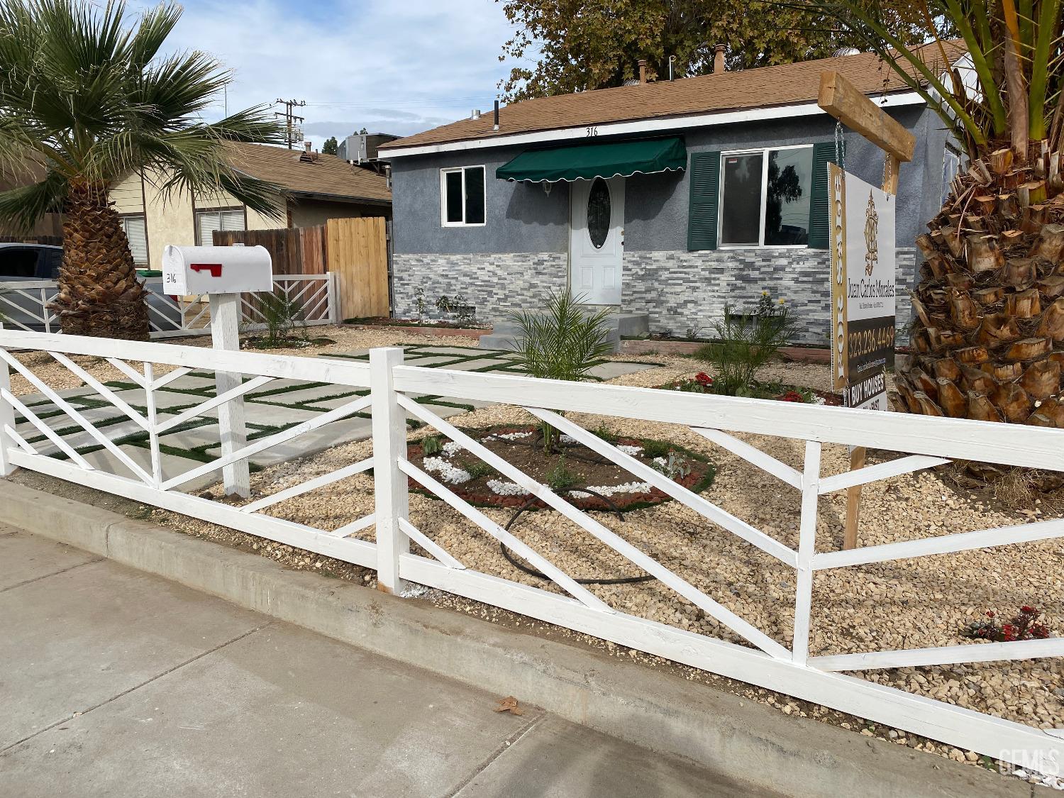 property viewer photo 6