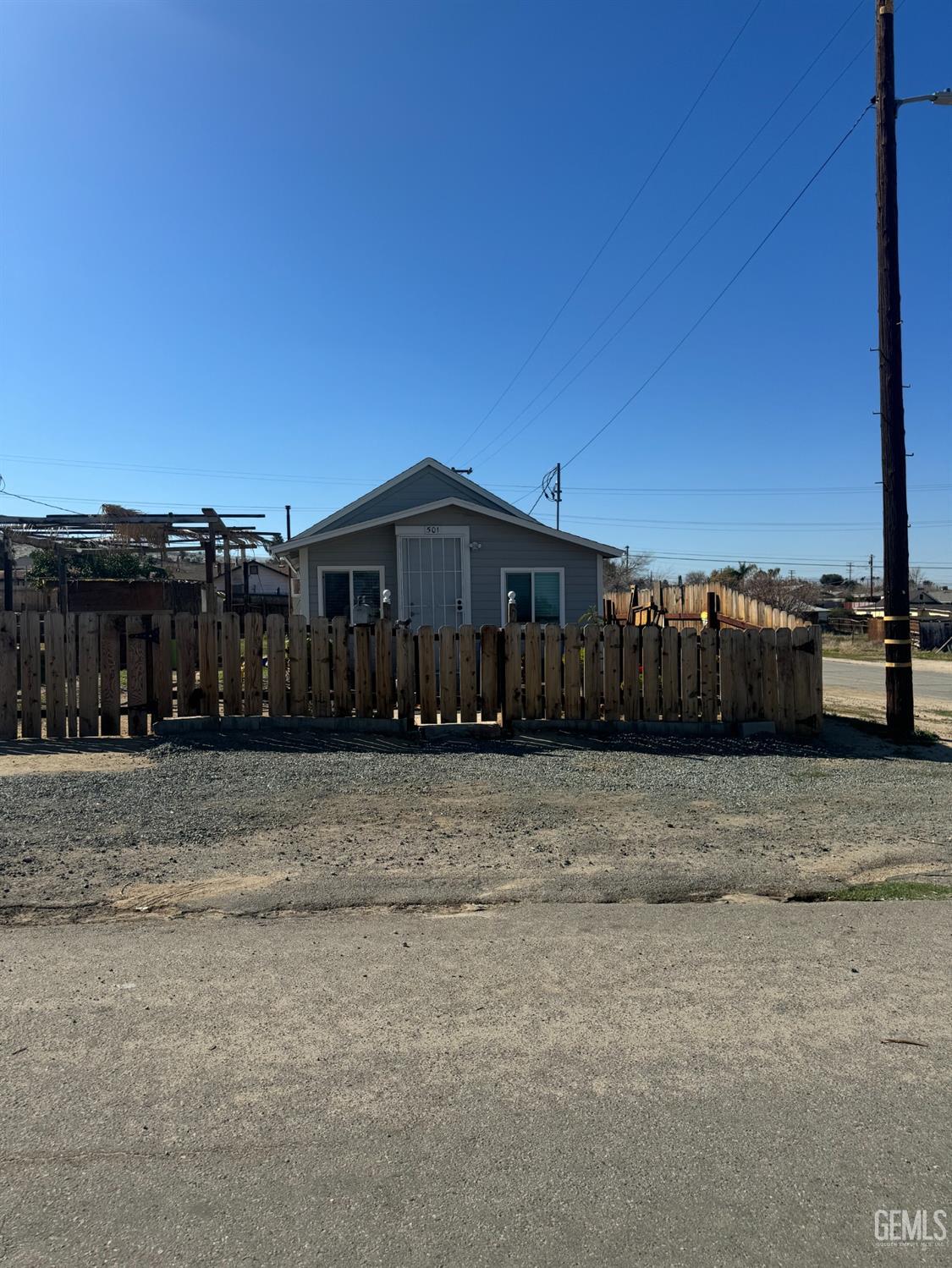 property viewer photo 1