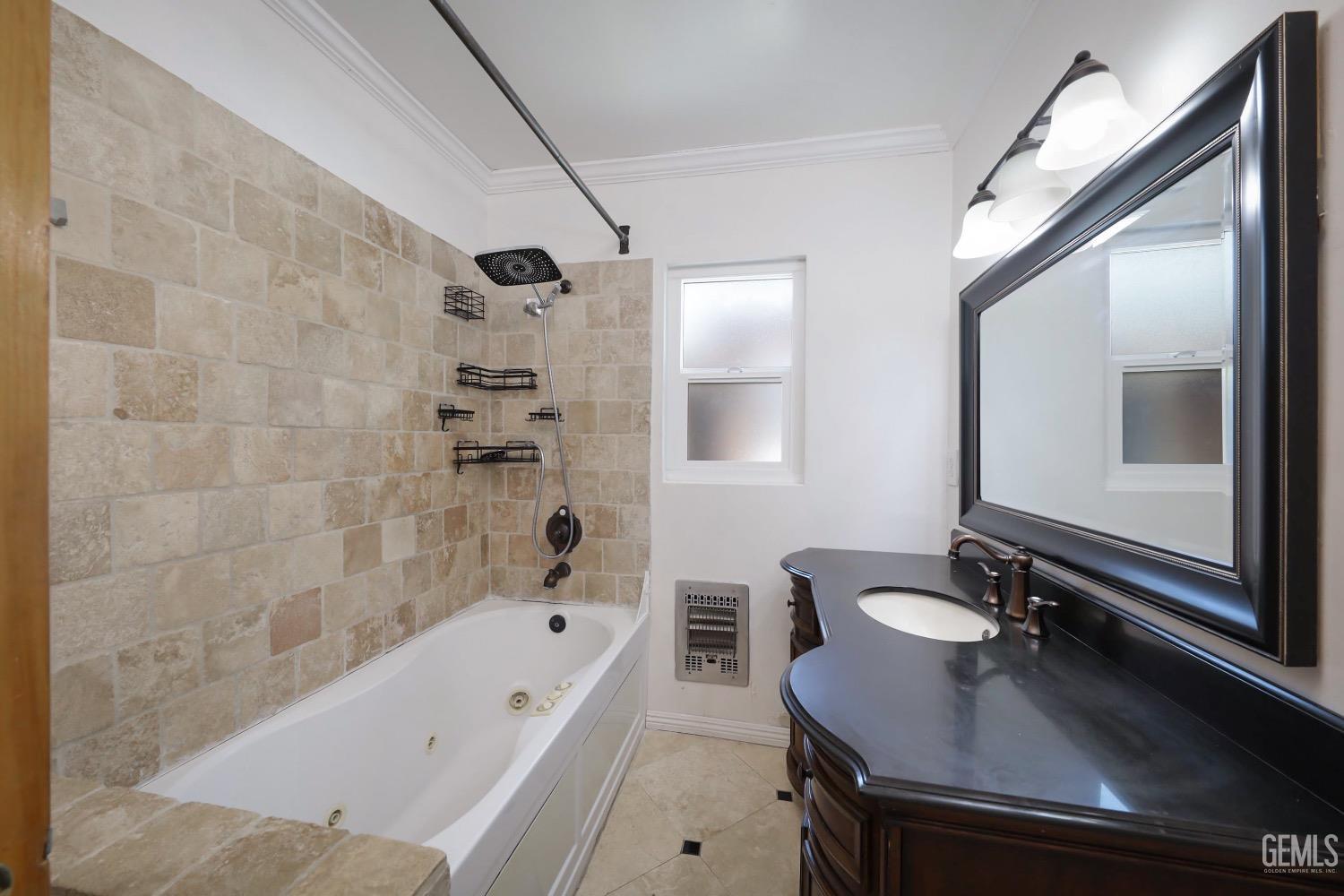 property viewer photo 12