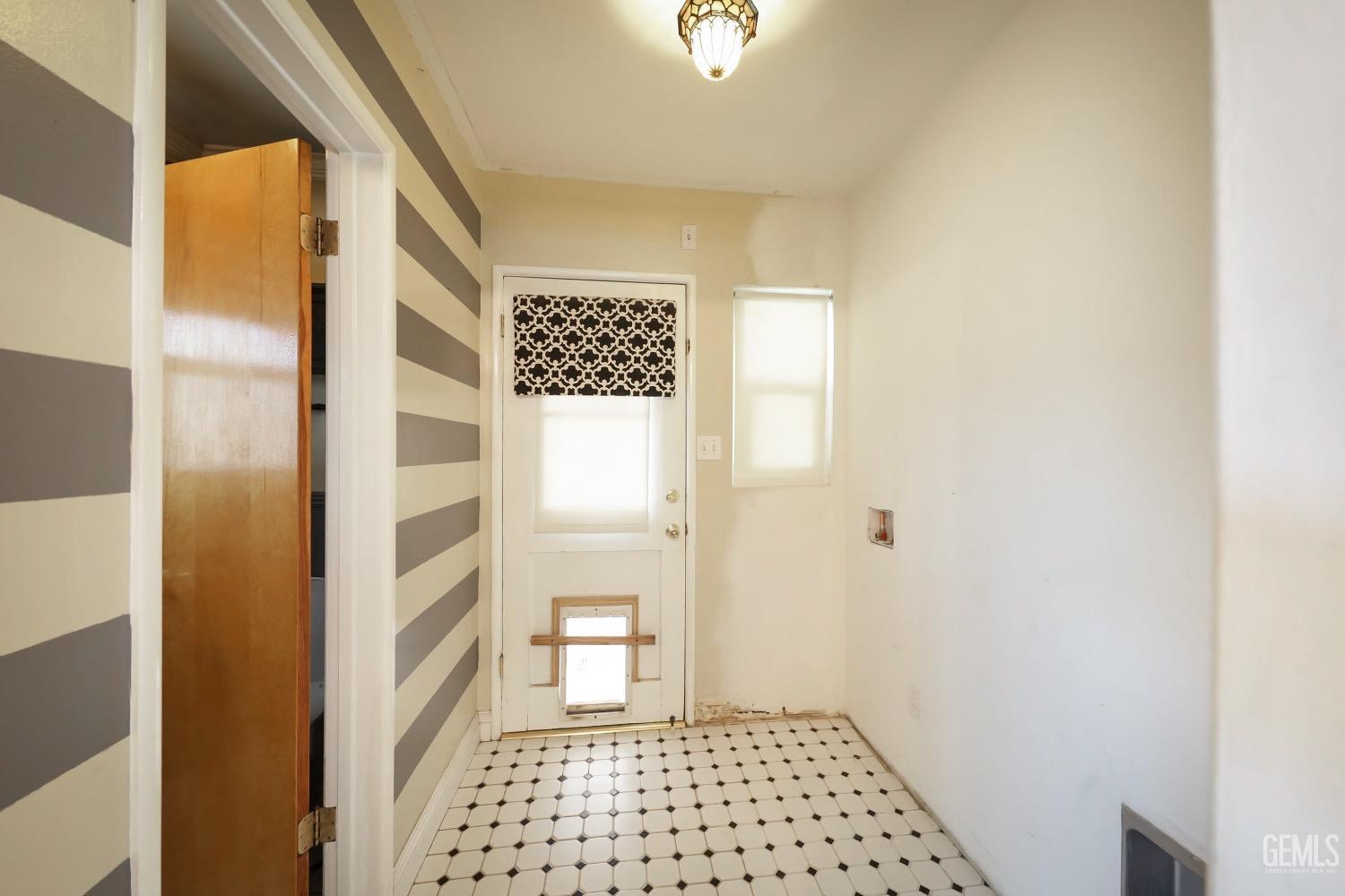 property viewer photo 17