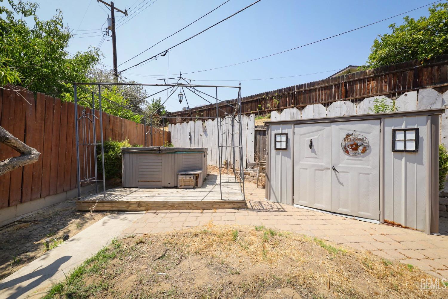 property viewer photo 22