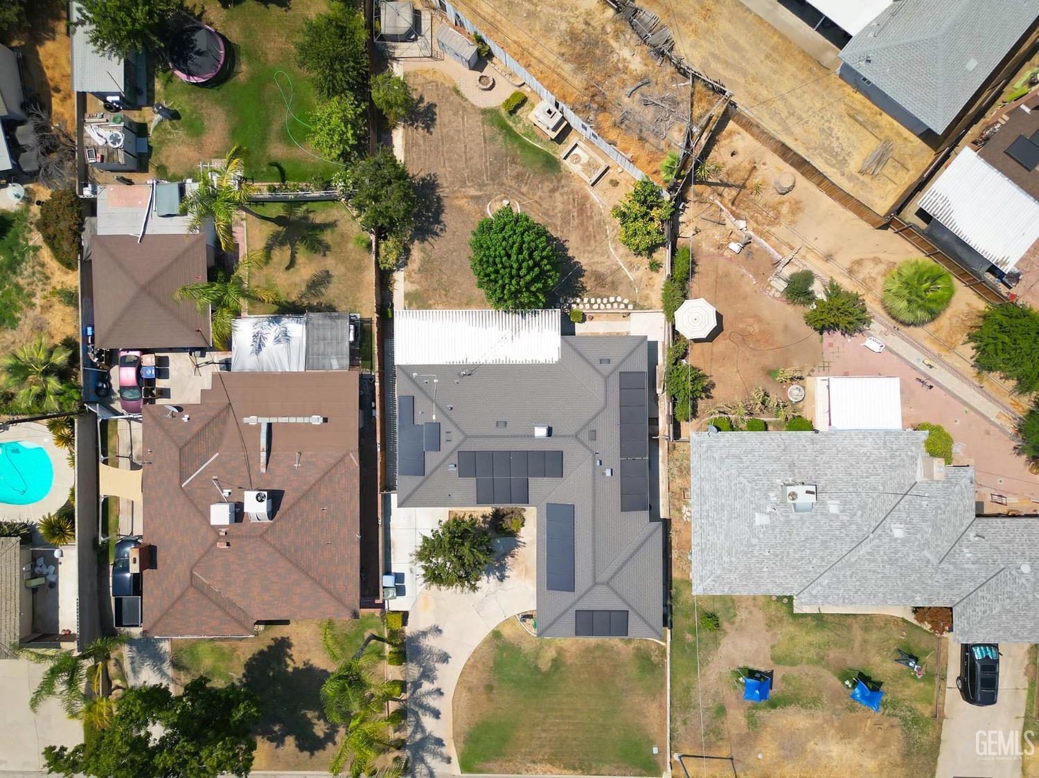 property viewer photo 25