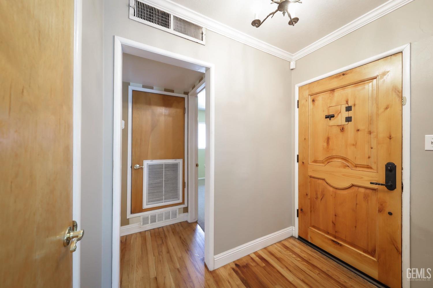 property viewer photo 4