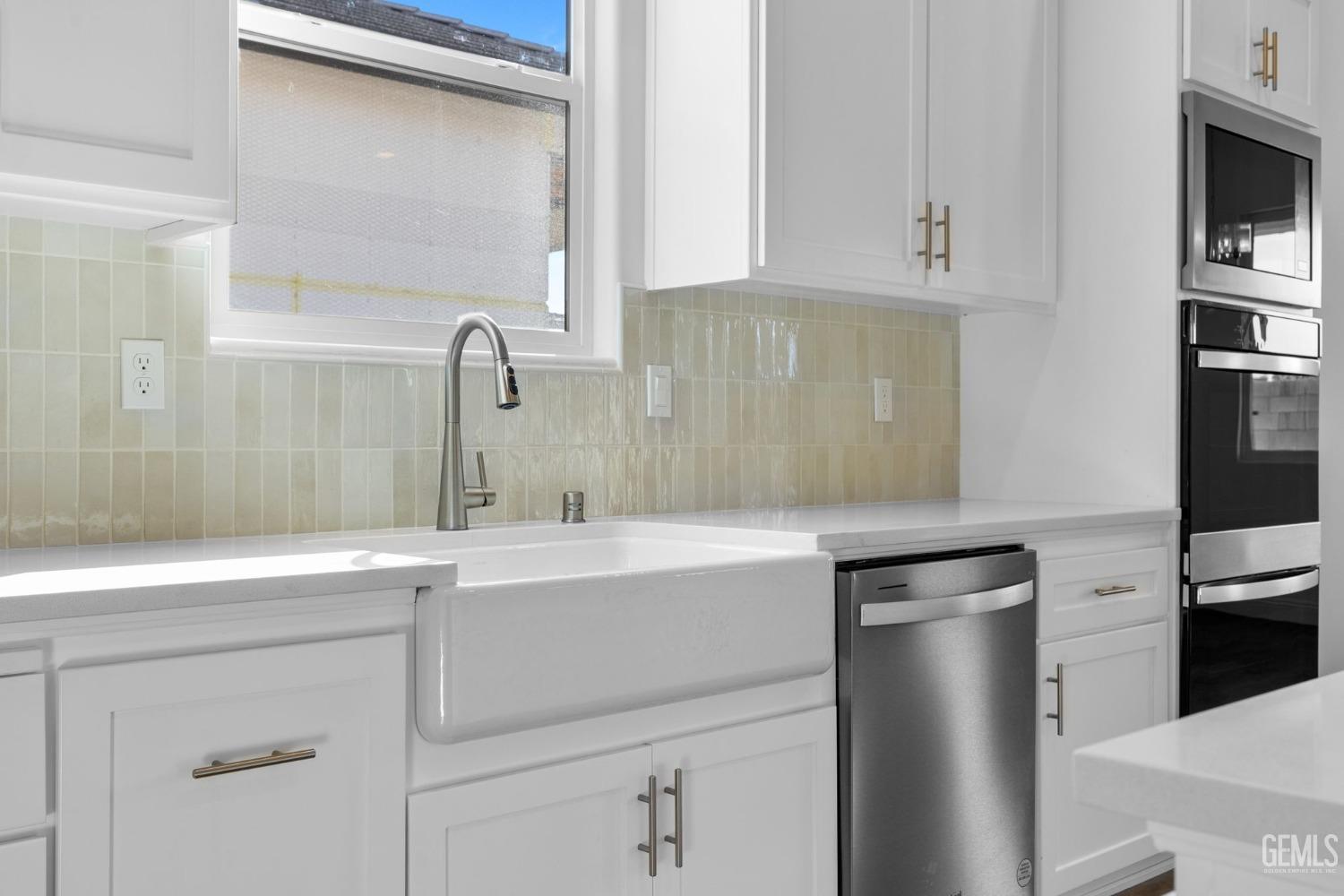 property viewer photo 20