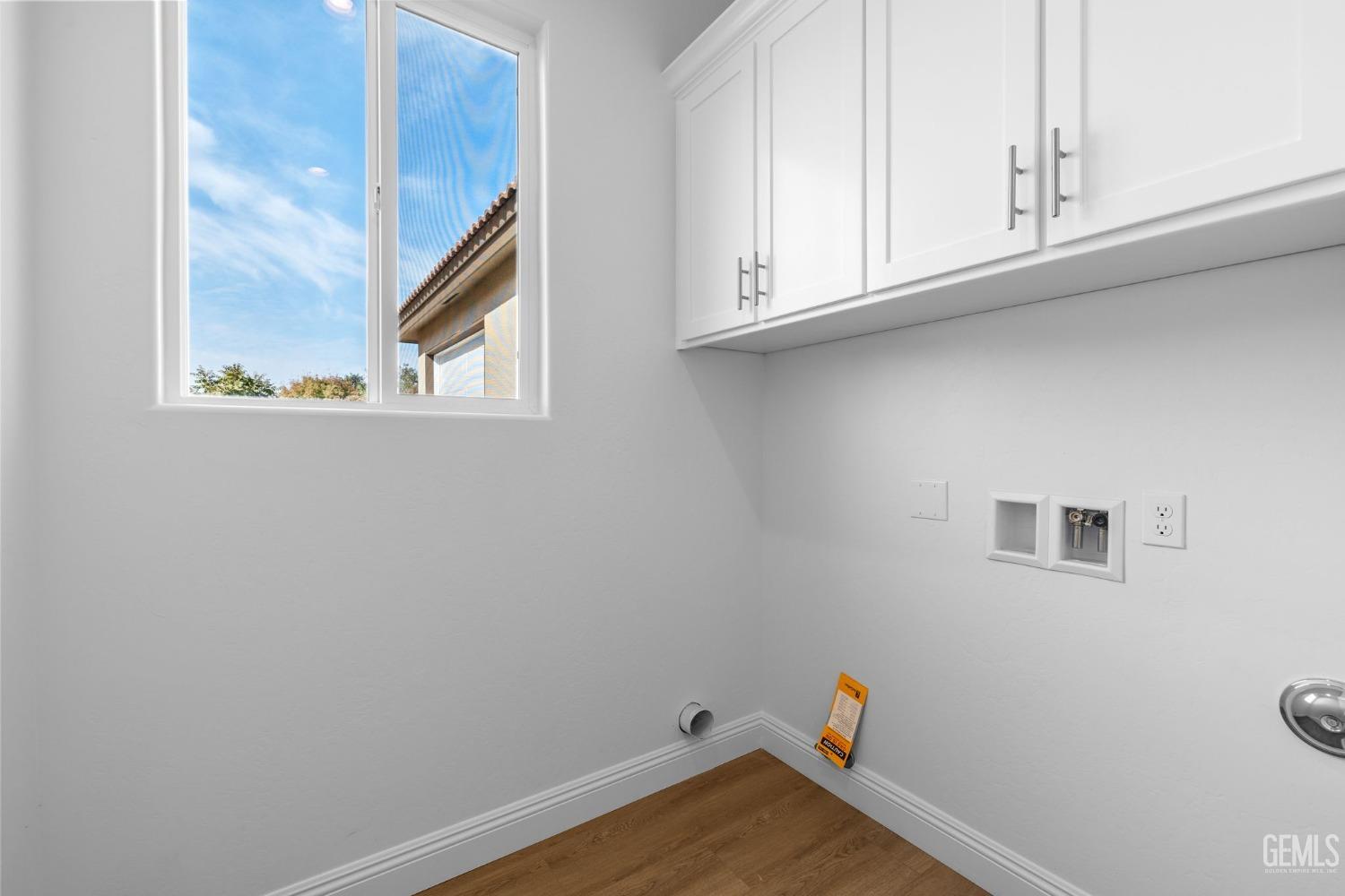 property viewer photo 26