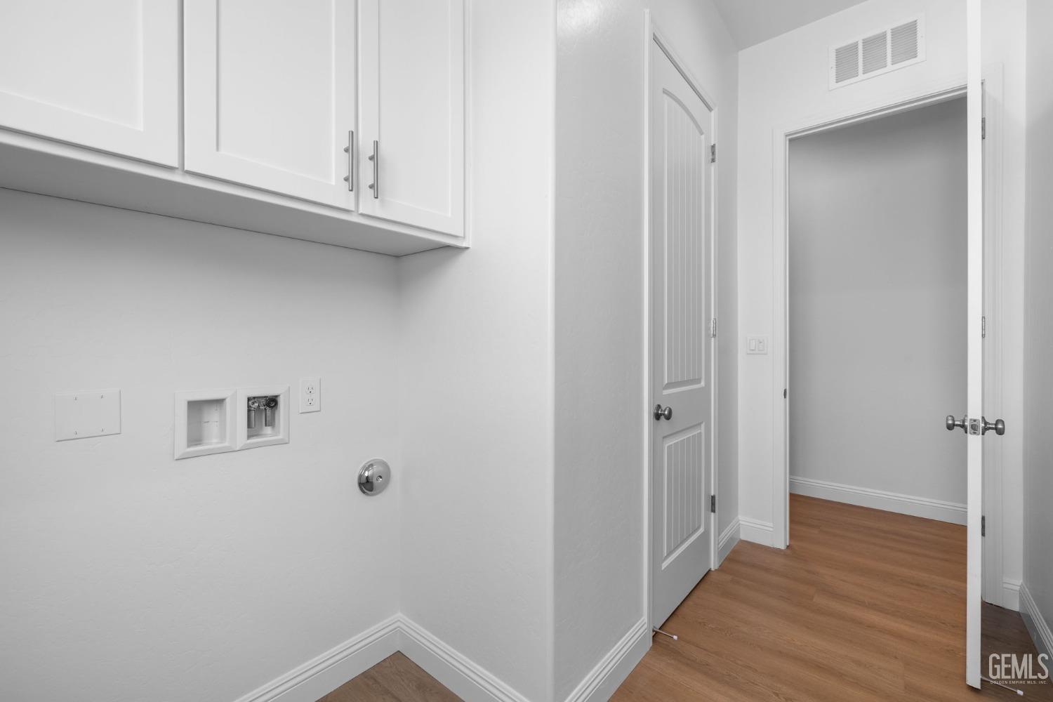 property viewer photo 27