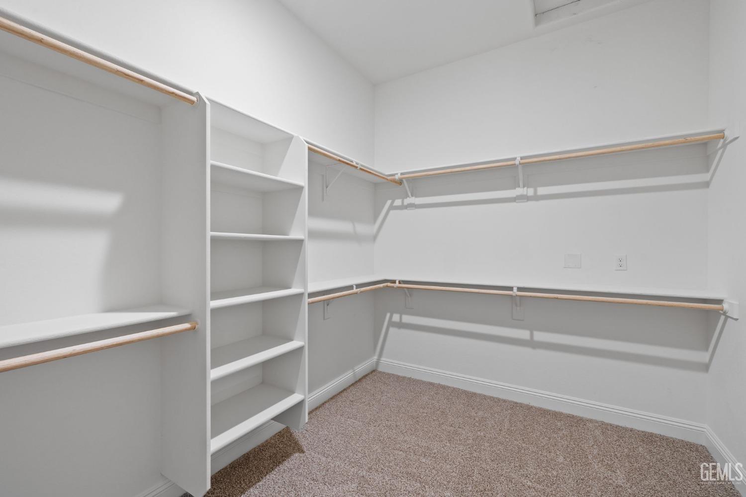 property viewer photo 34