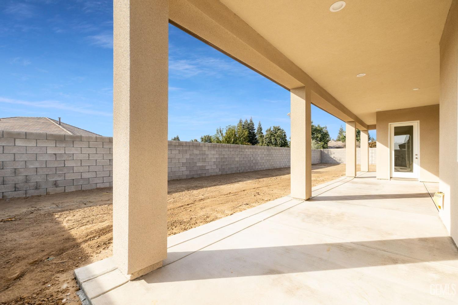 property viewer photo 42